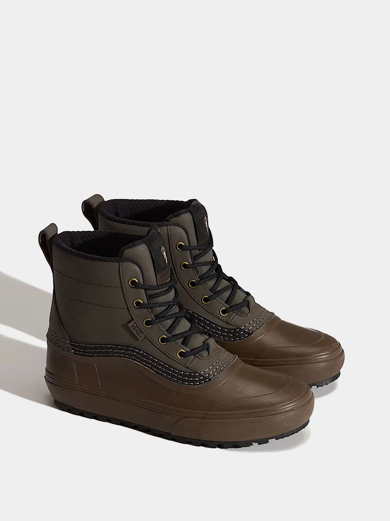 Ботинки и сапоги Vans модель VN000D2C4AR1 Ботинки и сапоги Vans модель VN000D2C4AR1 Фото
