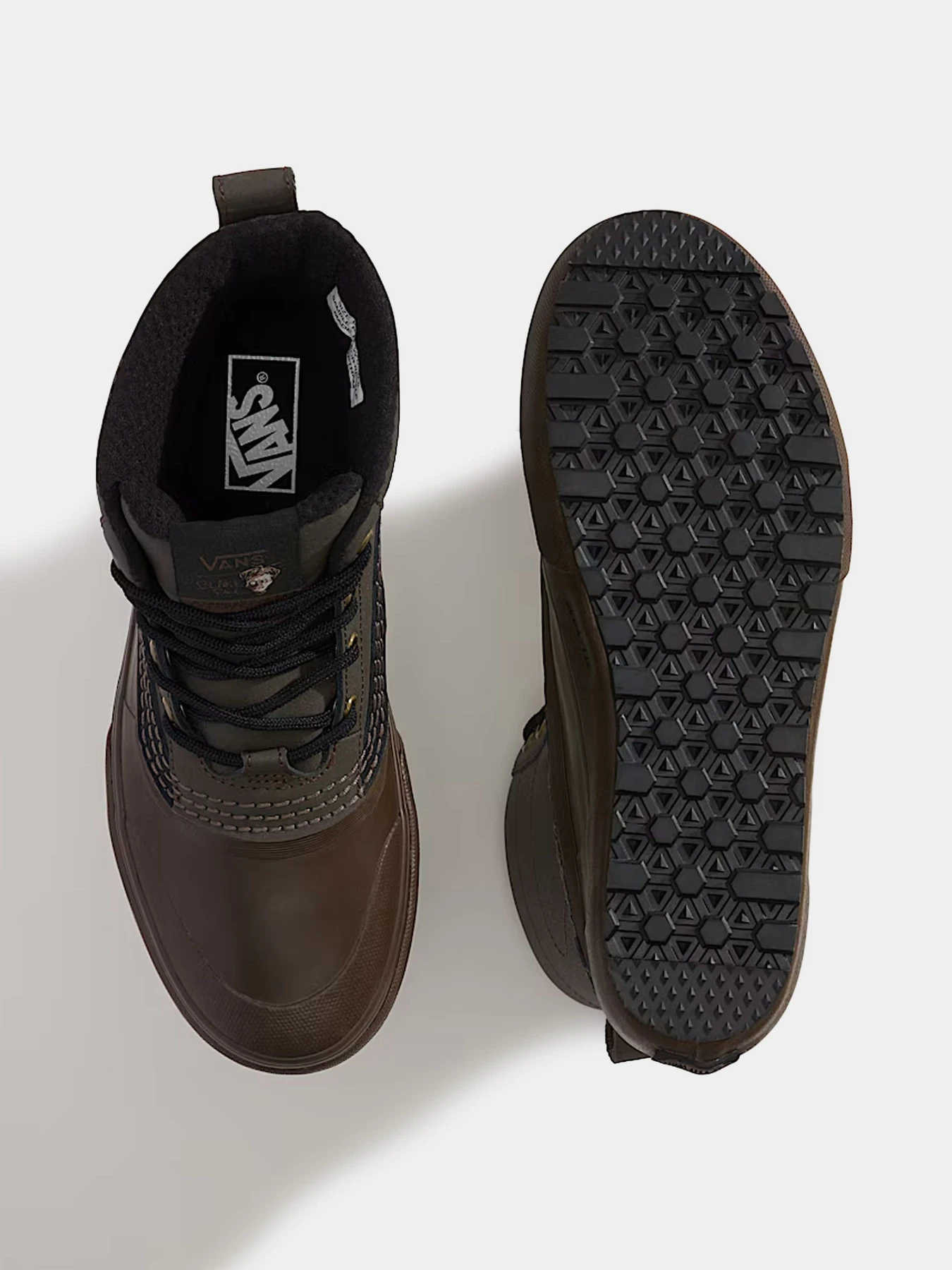 Ботинки и сапоги Vans модель VN000D2C4AR1 Ботинки и сапоги Vans модель VN000D2C4AR1 Фото