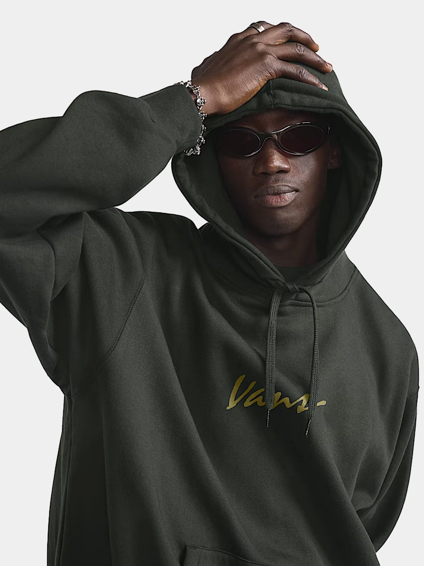 Худи и свитшоты Vans модель VN000P8DEMU1 Худи и свитшоты Vans модель VN000P8DEMU1 Фото