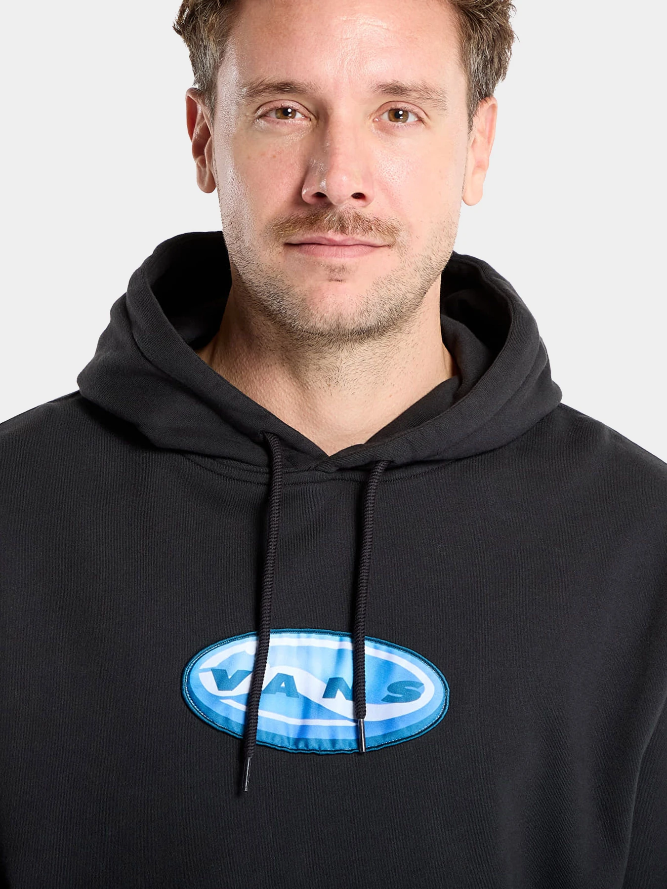 Худи и свитшоты Vans модель VN000QXPBLK1 Худи и свитшоты Vans модель VN000QXPBLK1 Фото