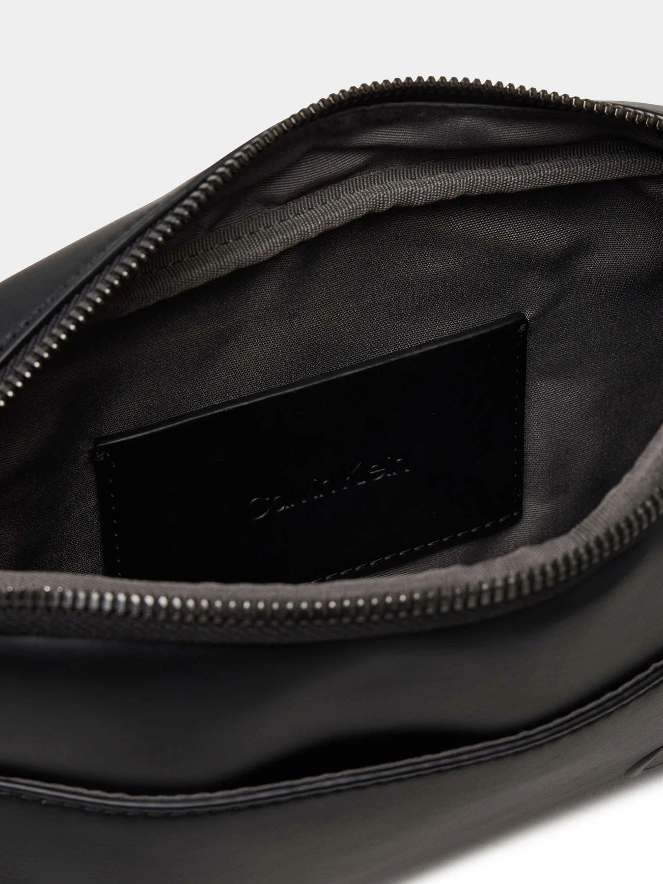 Сумки Calvin Klein модель LV04D3247G-UB1 Сумки Calvin Klein модель LV04D3247G-UB1 Фото