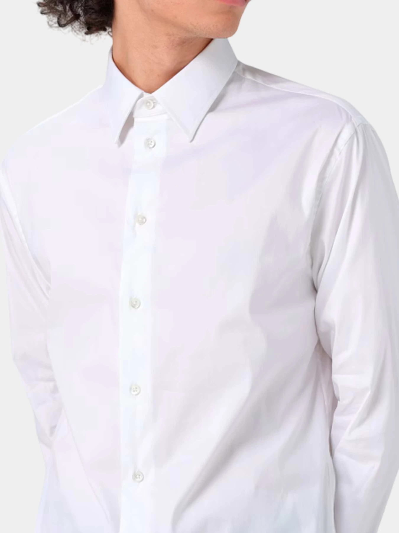 Рубашки Emporio Armani модель EM000195-TE10400-U0002 Рубашки Emporio Armani модель EM000195-TE10400-U0002 Фото