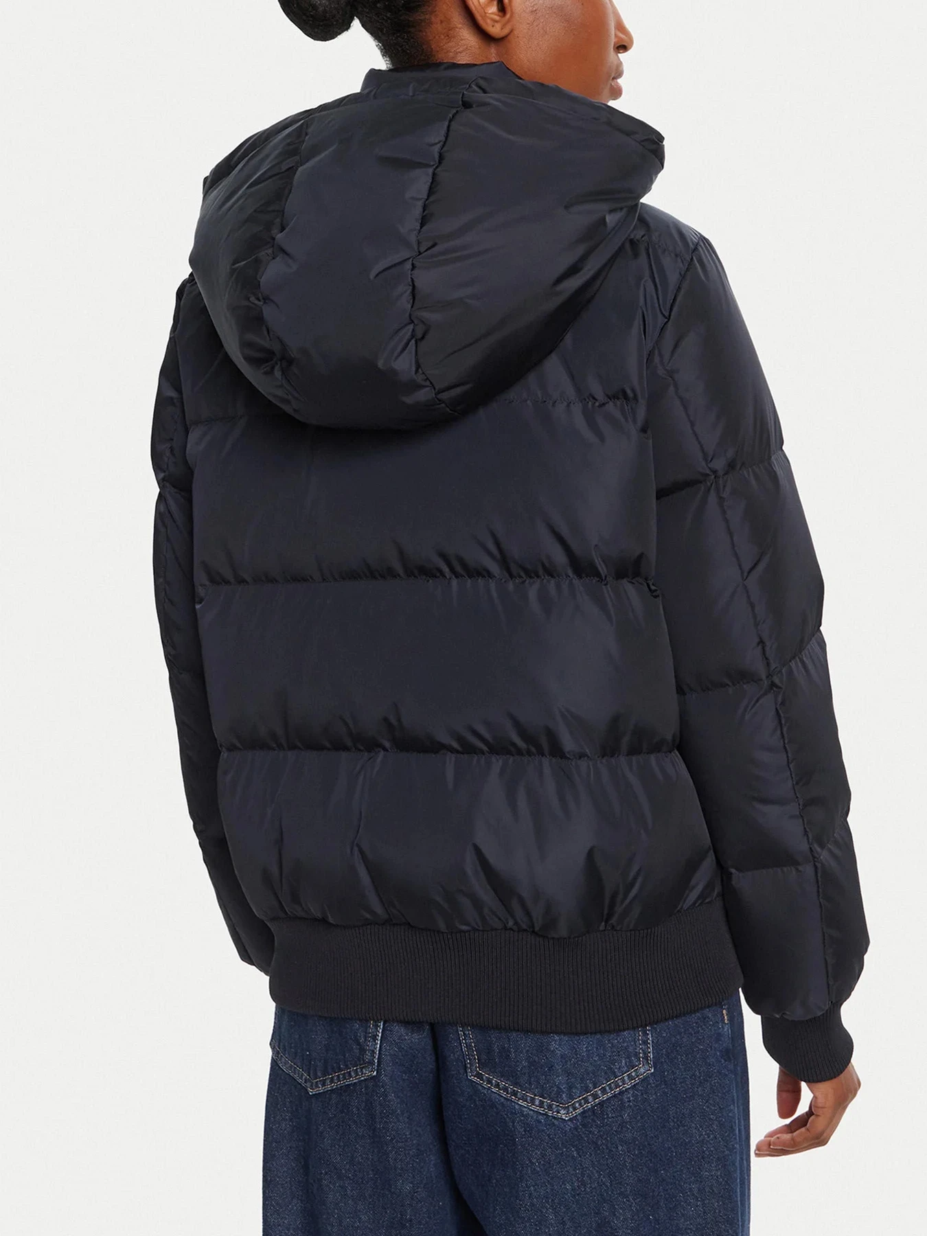 Куртки и дубленки Armani Exchange модель XW000228-AF12286-UB100 Фото