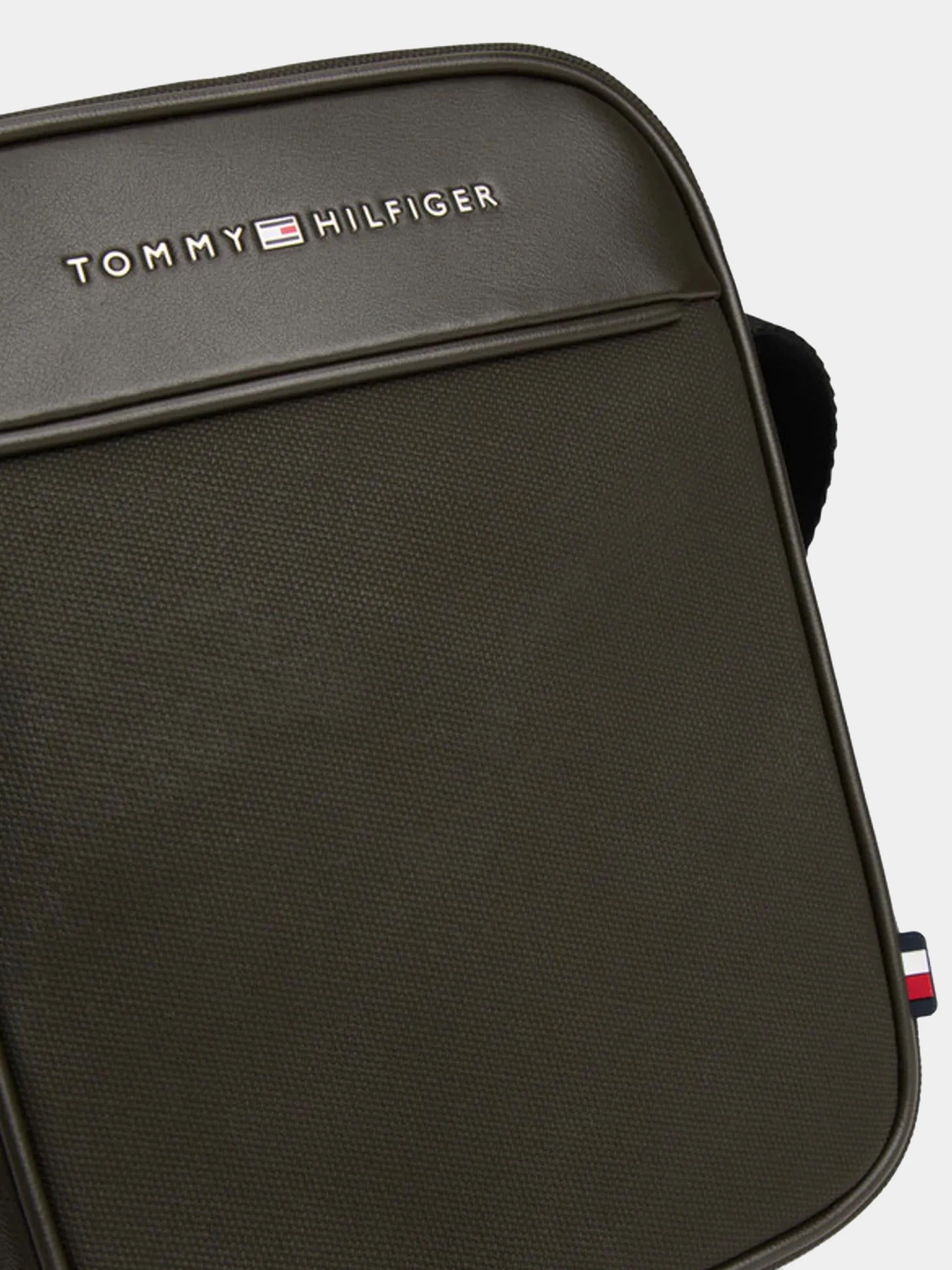 Сумки Tommy Hilfiger модель AM0AM13624-MT4 Сумки Tommy Hilfiger модель AM0AM13624-MT4 Фото