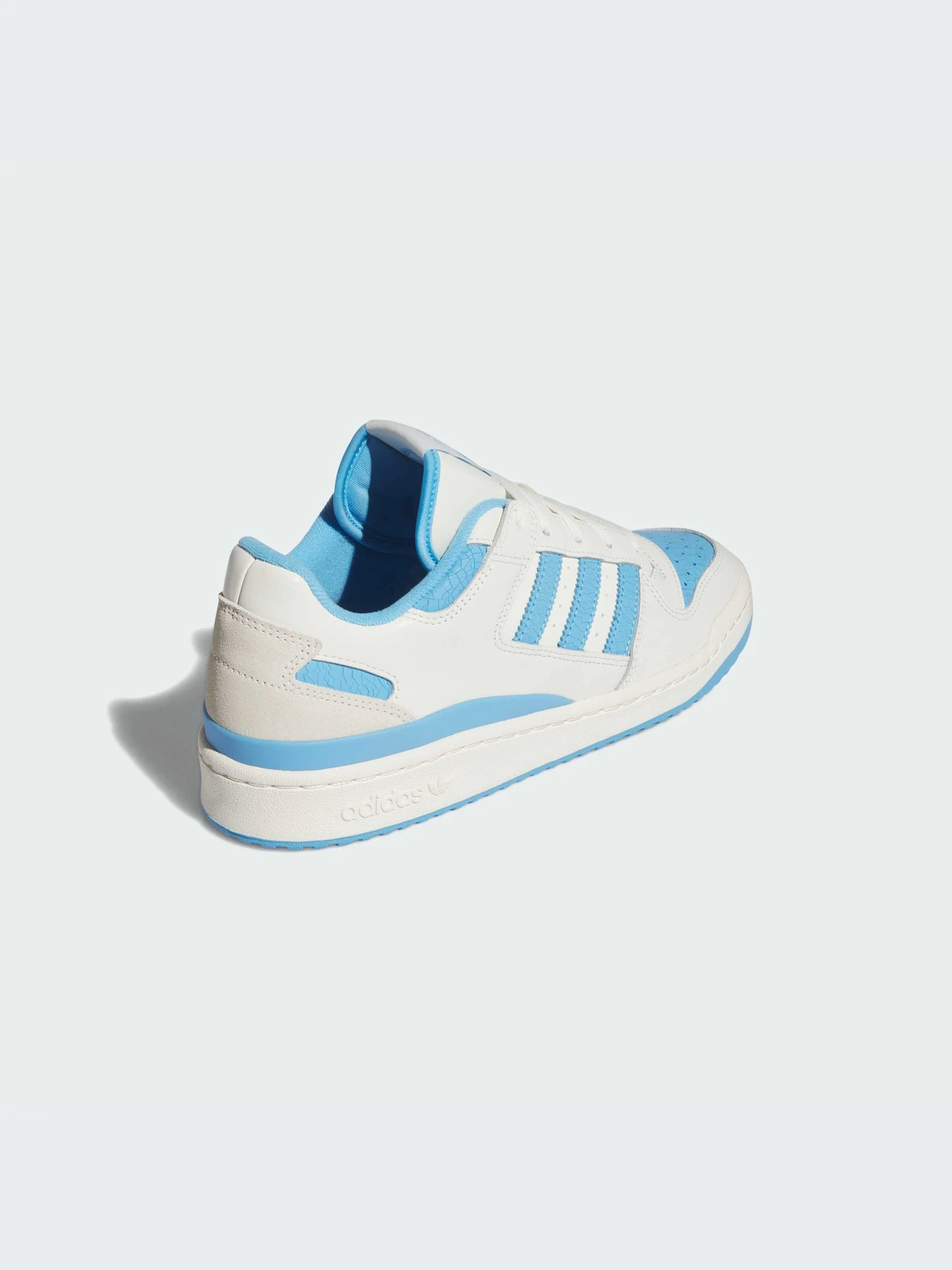 Кроссовки Adidas Forum модель IG3779-KZ Кроссовки Adidas Forum модель IG3779-KZ Фото