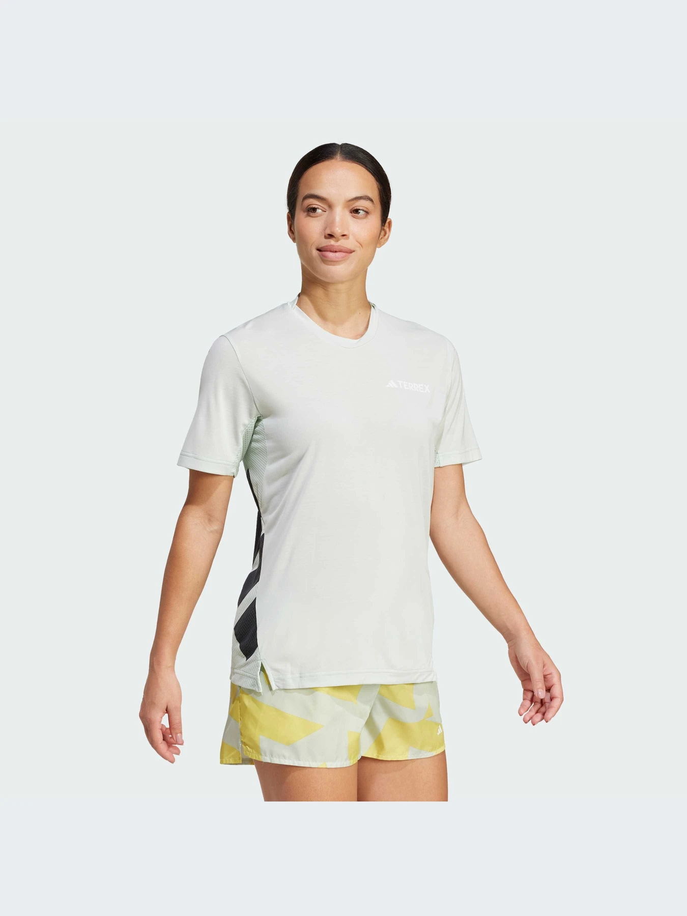 Футболки и поло Adidas модель JN8144-KZ Футболки и поло Adidas модель JN8144-KZ Фото