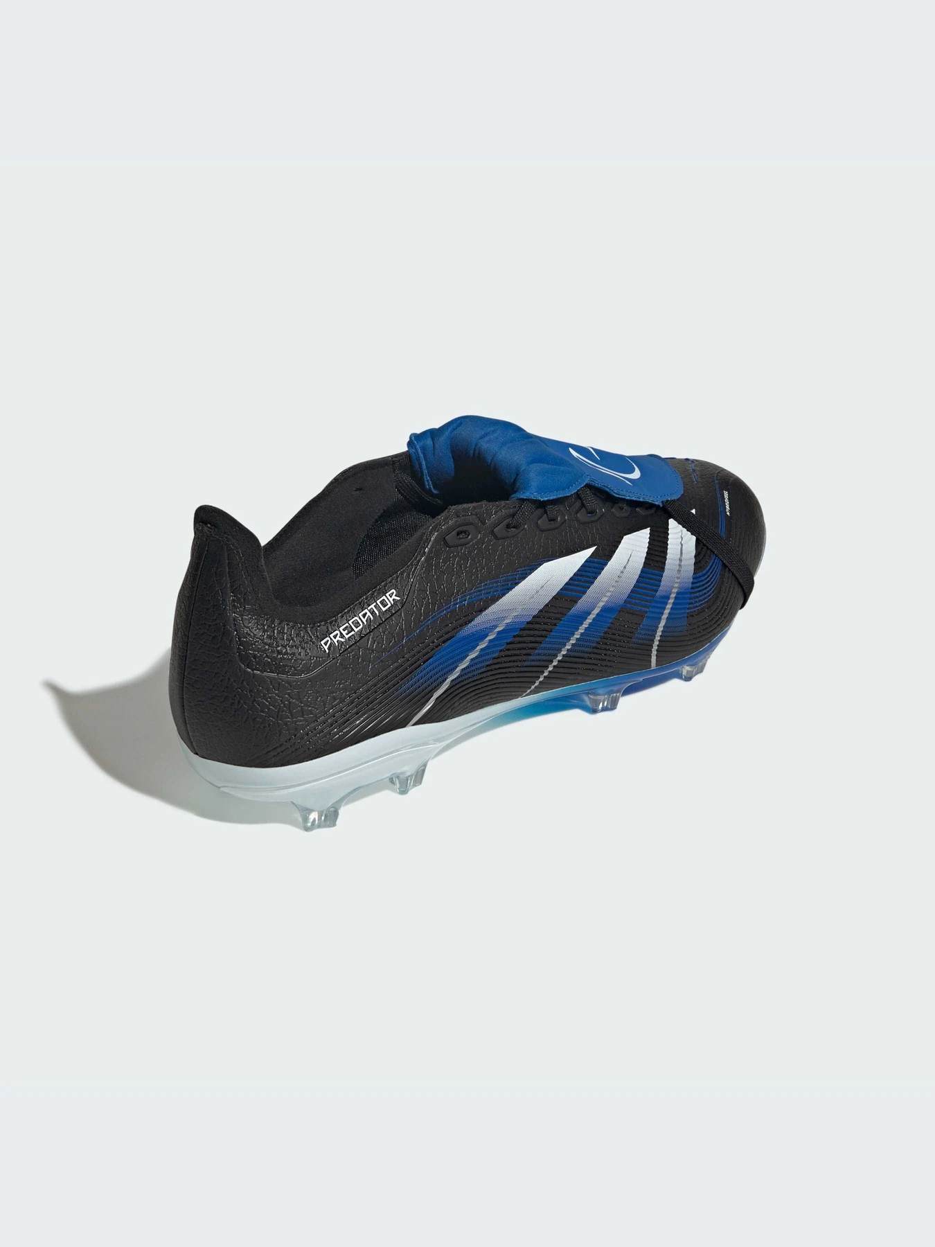 Кроссовки Adidas Predator модель JS4270-KZ Кроссовки Adidas Predator модель JS4270-KZ Фото