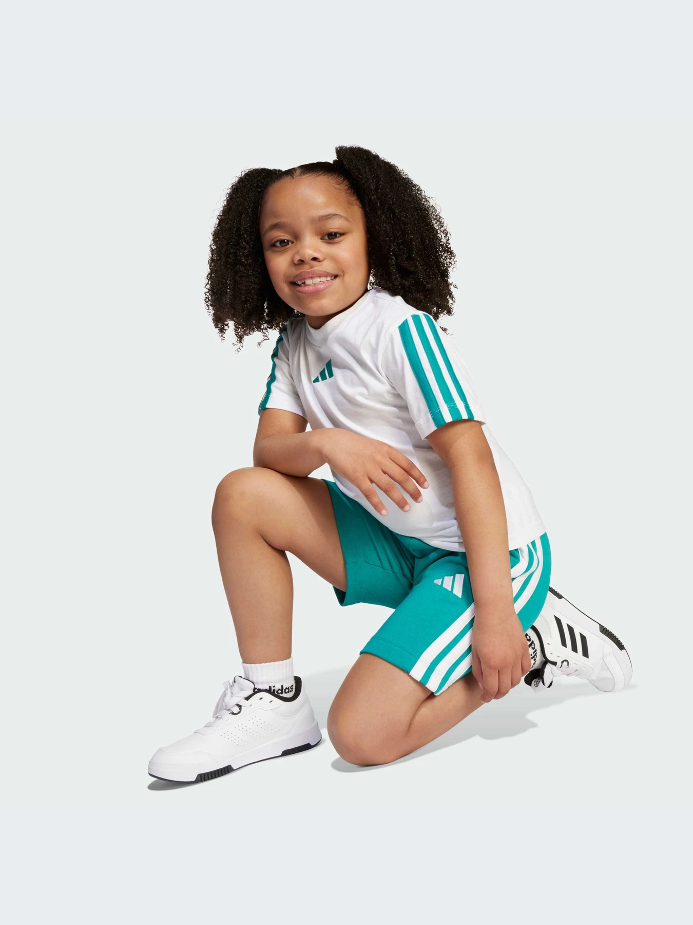 Шорты Adidas модель JV8589-KZ Шорты Adidas модель JV8589-KZ Фото
