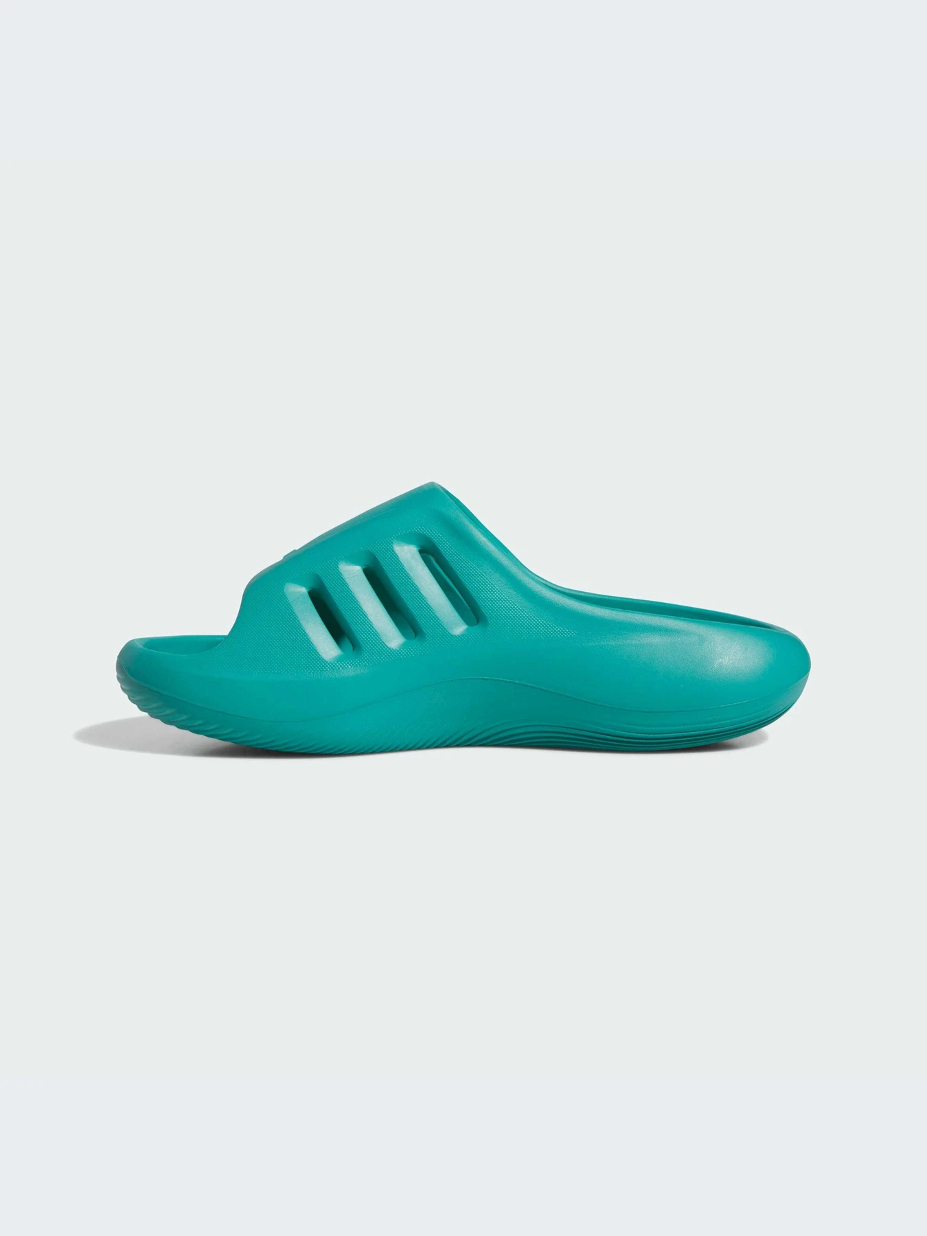 Шлёпанцы Adidas модель JQ2637-KZ Шлёпанцы Adidas модель JQ2637-KZ Фото