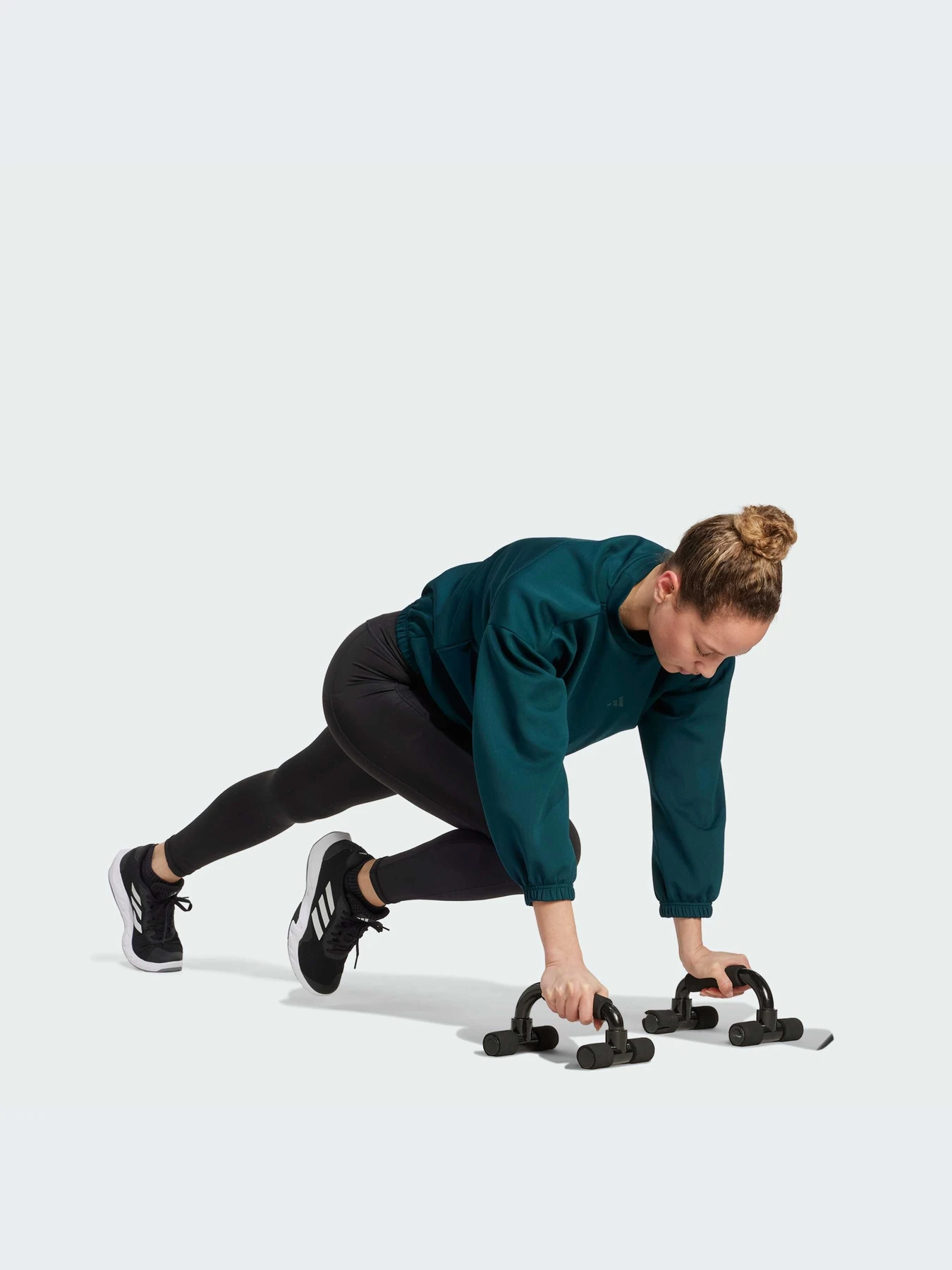 Худи и свитшоты Adidas модель JM4489-KZ Худи и свитшоты Adidas модель JM4489-KZ Фото