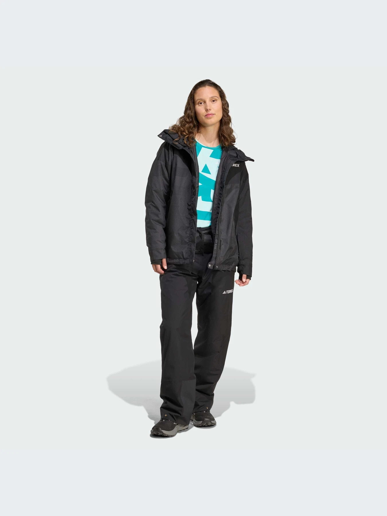 Куртки и дубленки Adidas модель JL5590-KZ Куртки и дубленки Adidas модель JL5590-KZ Фото