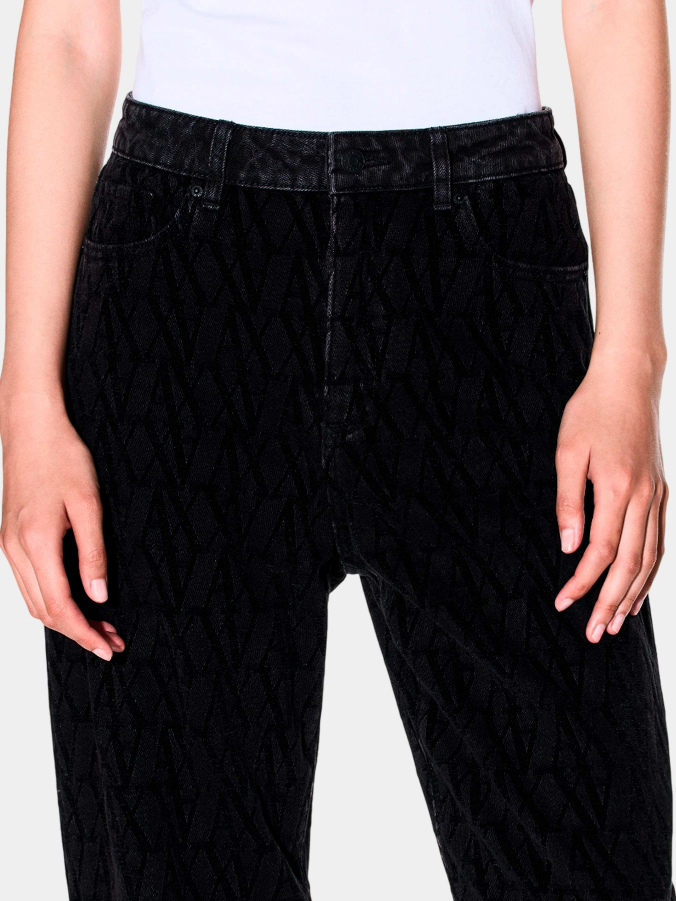 Джинсы Armani Exchange модель XW000100-AF16092-FB180 Джинсы Armani Exchange модель XW000100-AF16092-FB180 Фото