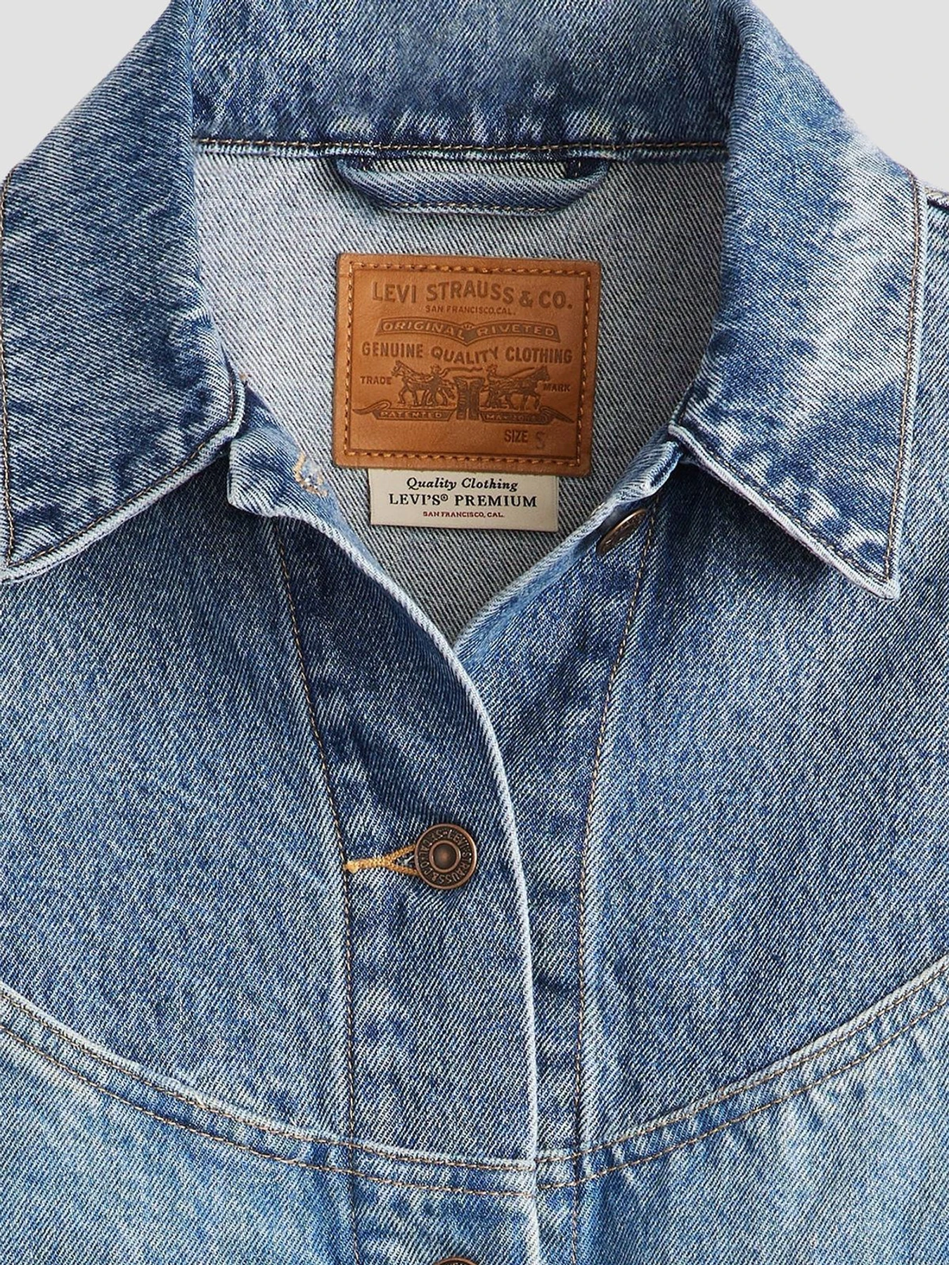Куртки и дубленки Levi's модель 001WO-0000 Куртки и дубленки Levi's модель 001WO-0000 Фото