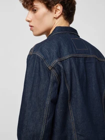 Куртки и дубленки Levi's модель 72334-0557 Фото