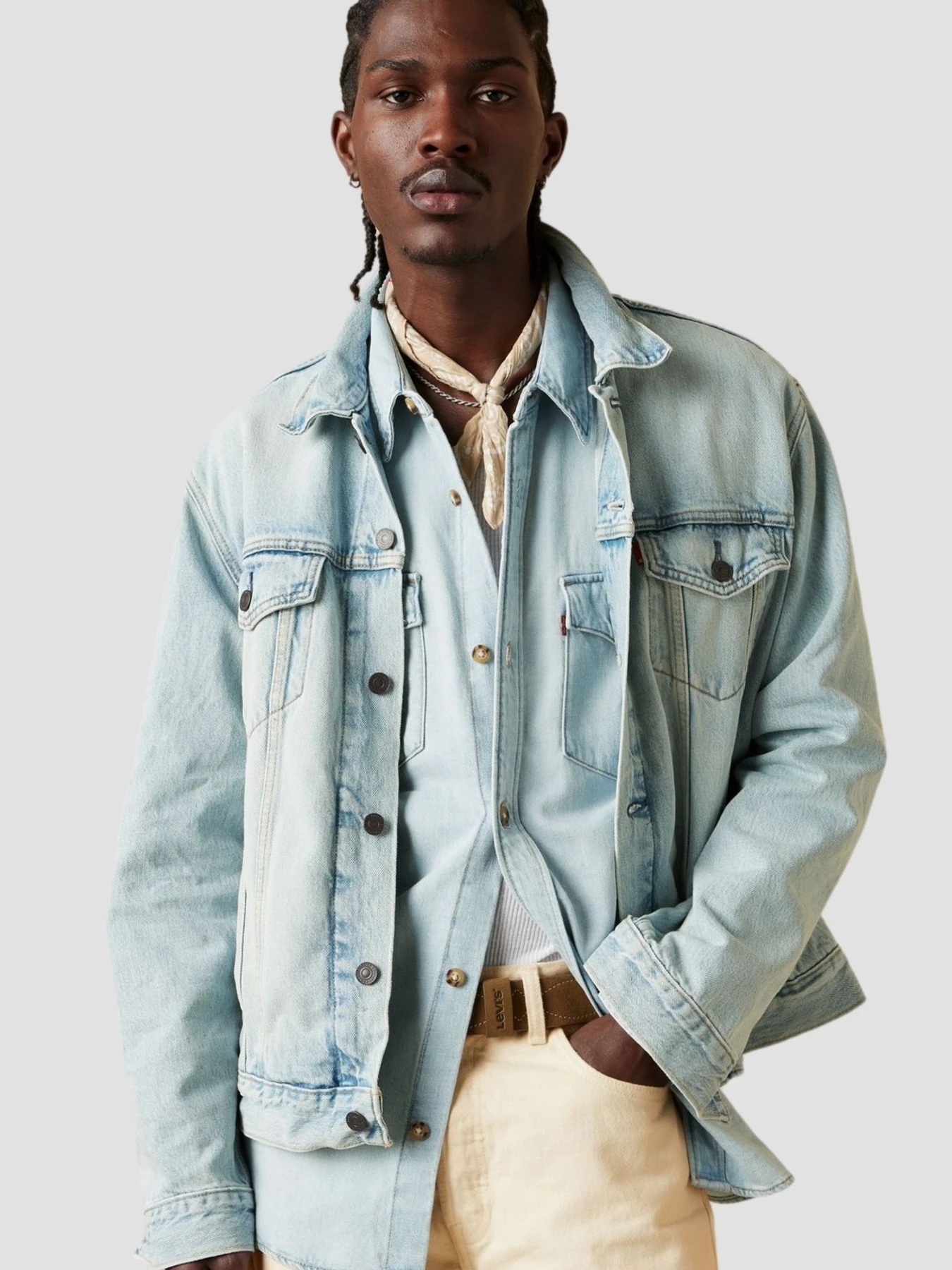 Куртки и дубленки Levi's модель 72334-0599 Фото