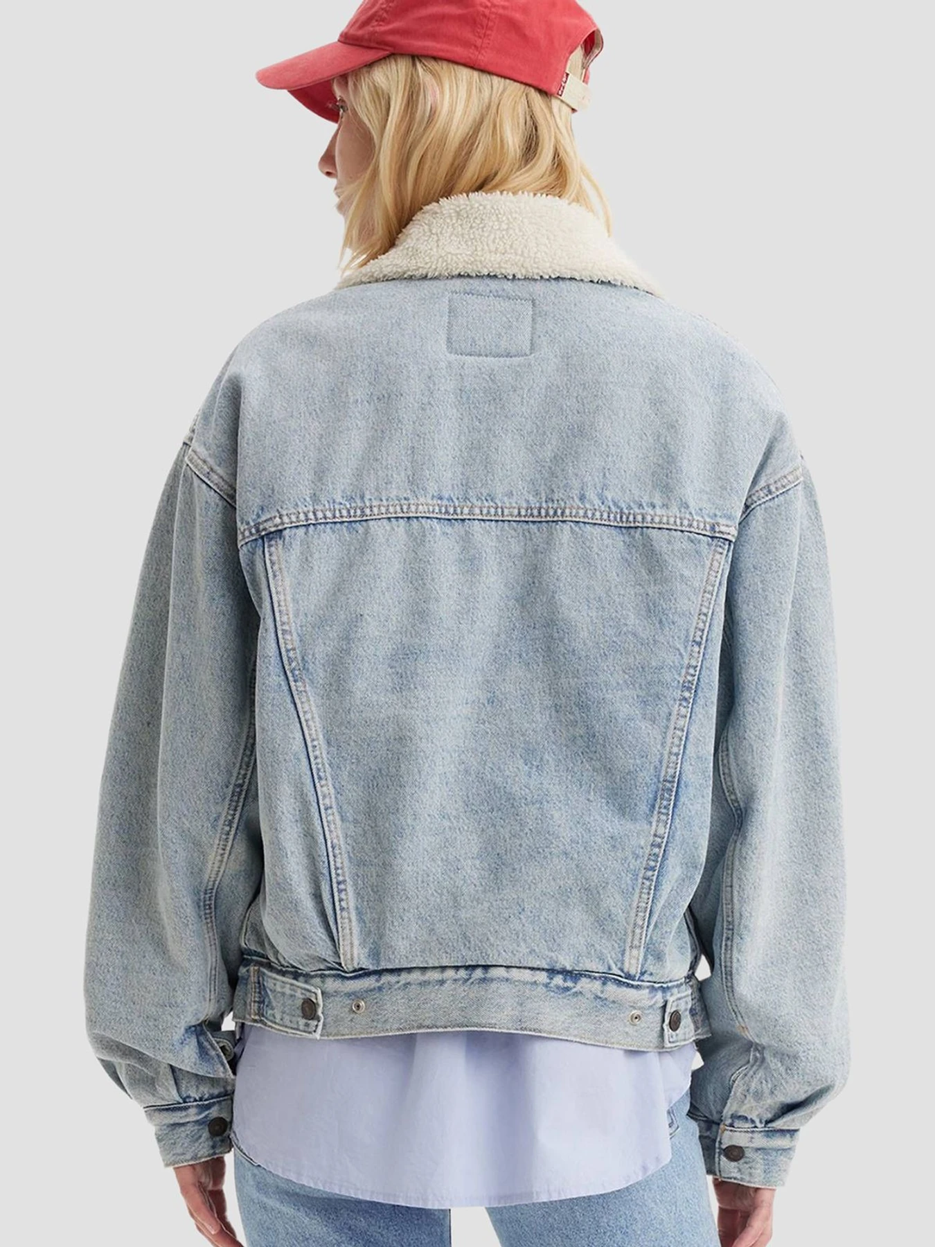 Куртки и дубленки Levi's модель A4435-0010 Куртки и дубленки Levi's модель A4435-0010 Фото