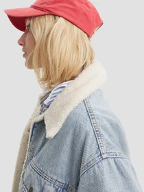 Куртки и дубленки Levi's модель A4435-0010 Фото