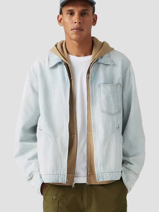 Күрткелер мен тондар Levi's үлгі A8635-0002 Фото