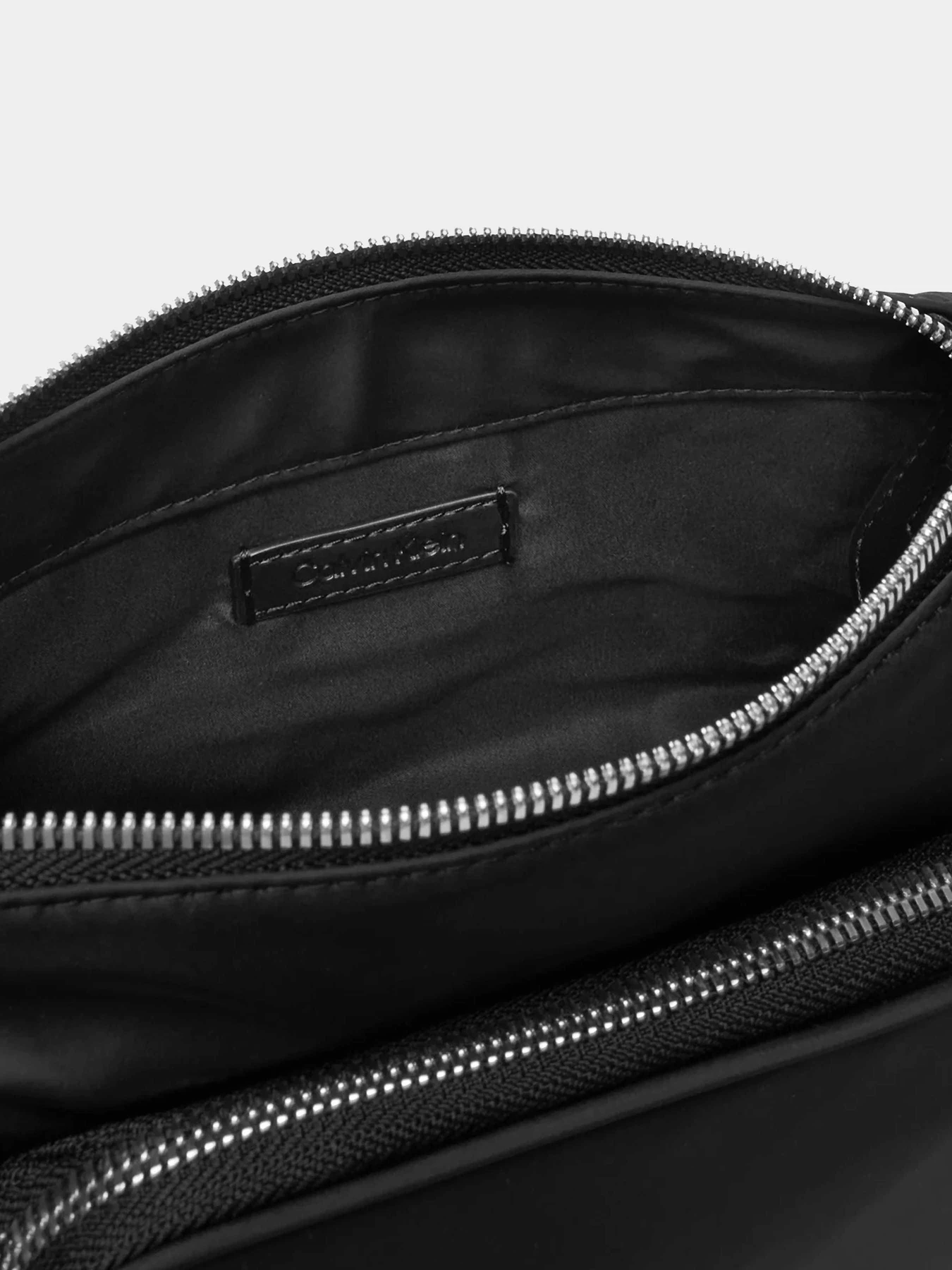 Сумки Calvin Klein модель LV04F3132G-UB1 Сумки Calvin Klein модель LV04F3132G-UB1 Фото