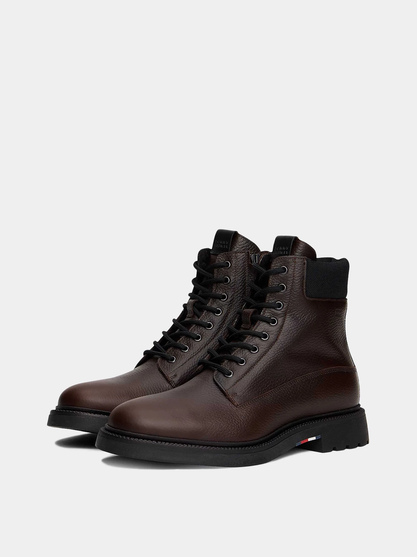 Ботинки и сапоги Tommy Hilfiger модель FM0FM05595-GT6 Ботинки и сапоги Tommy Hilfiger модель FM0FM05595-GT6 Фото