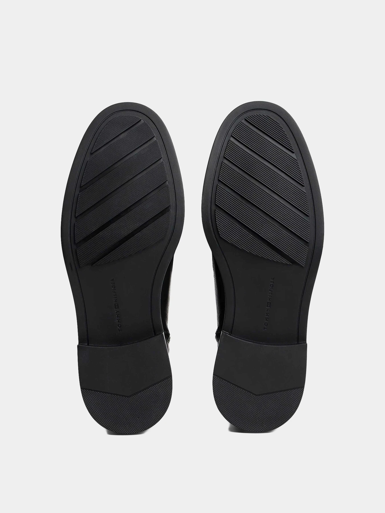 Ботинки и сапоги Tommy Hilfiger модель FM0FM05764-BDS Ботинки и сапоги Tommy Hilfiger модель FM0FM05764-BDS Фото