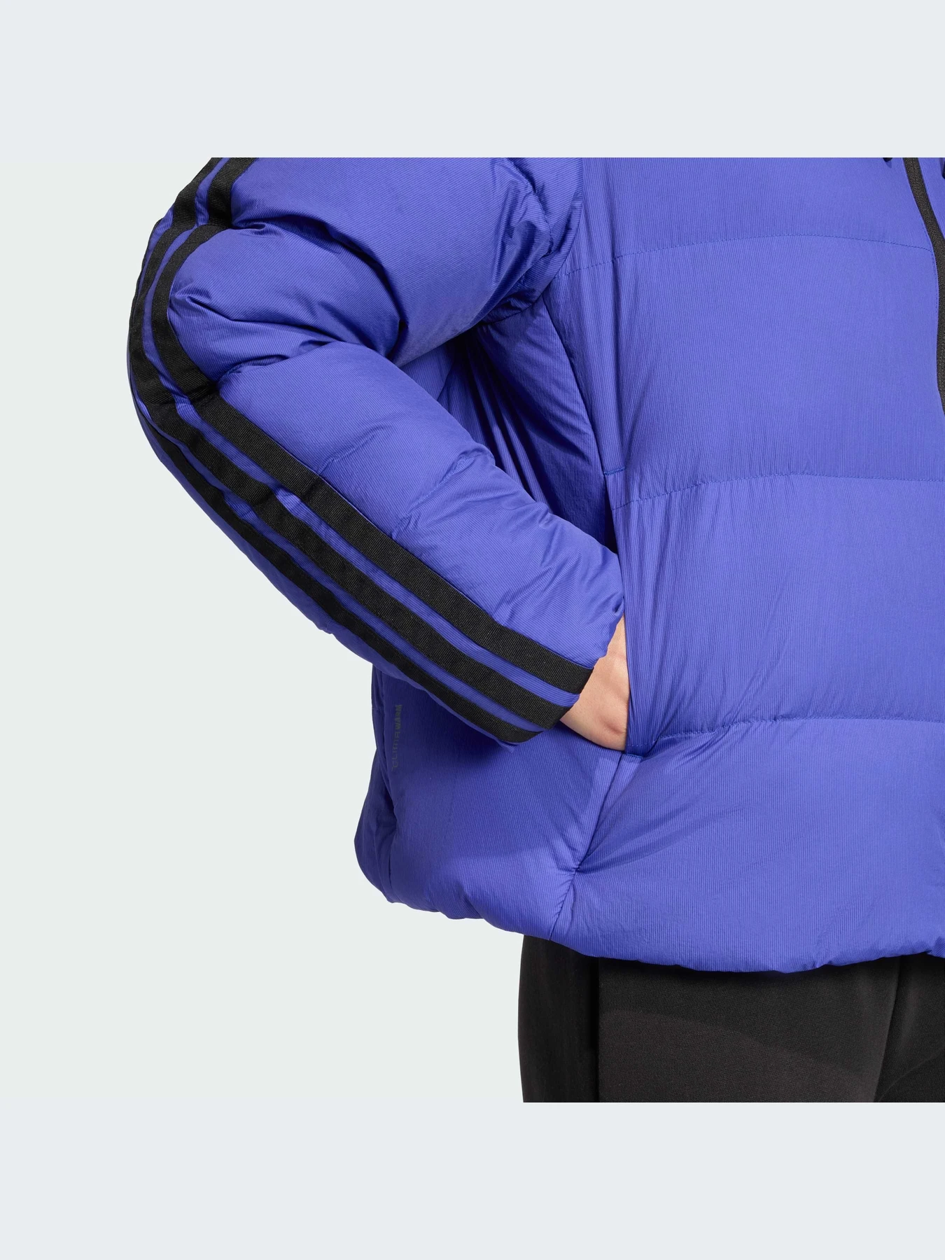 Куртки и дубленки Adidas модель JW9109-KZ Куртки и дубленки Adidas модель JW9109-KZ Фото