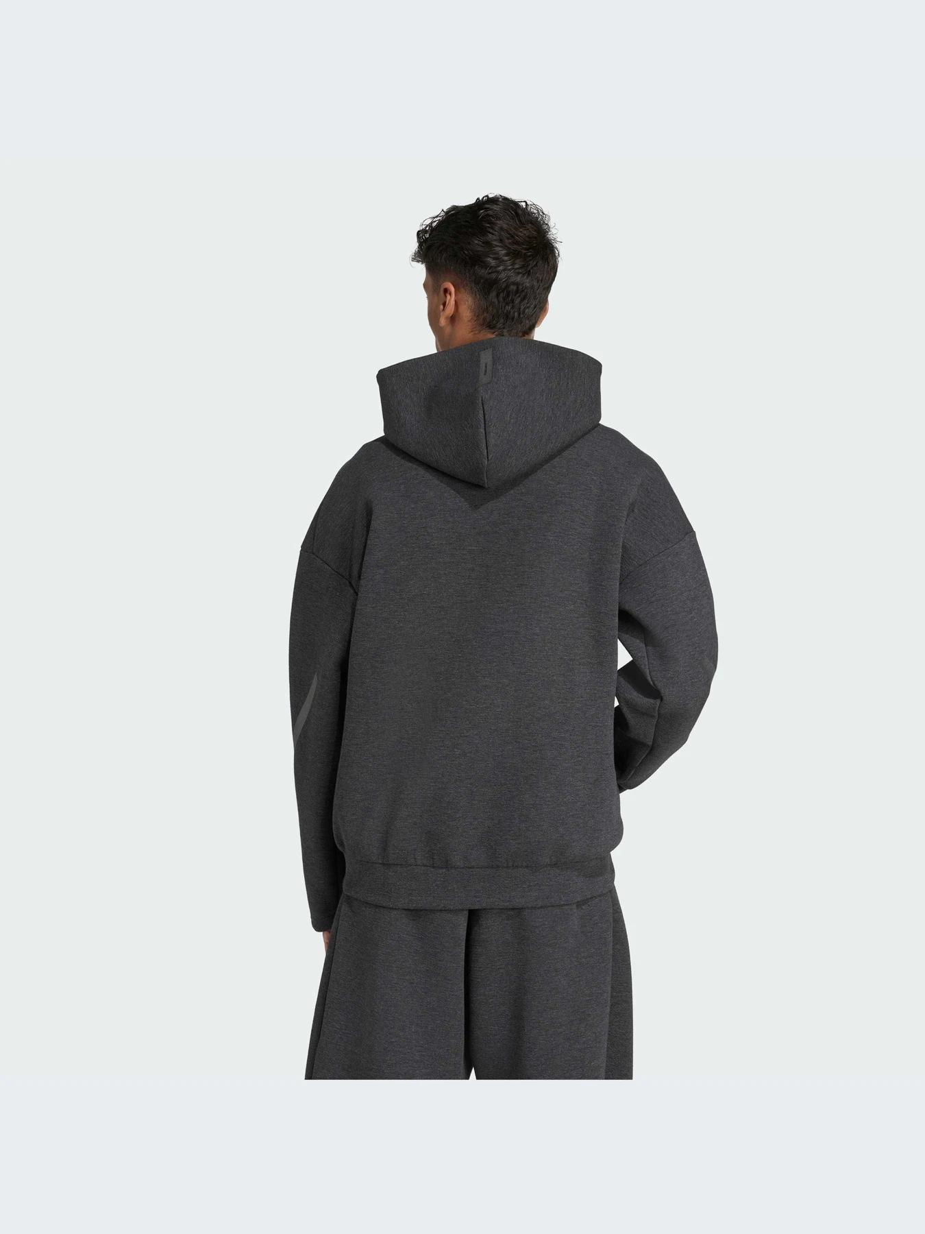 Худи и свитшоты Adidas ZNE модель JM6055-KZ Худи и свитшоты Adidas ZNE модель JM6055-KZ Фото
