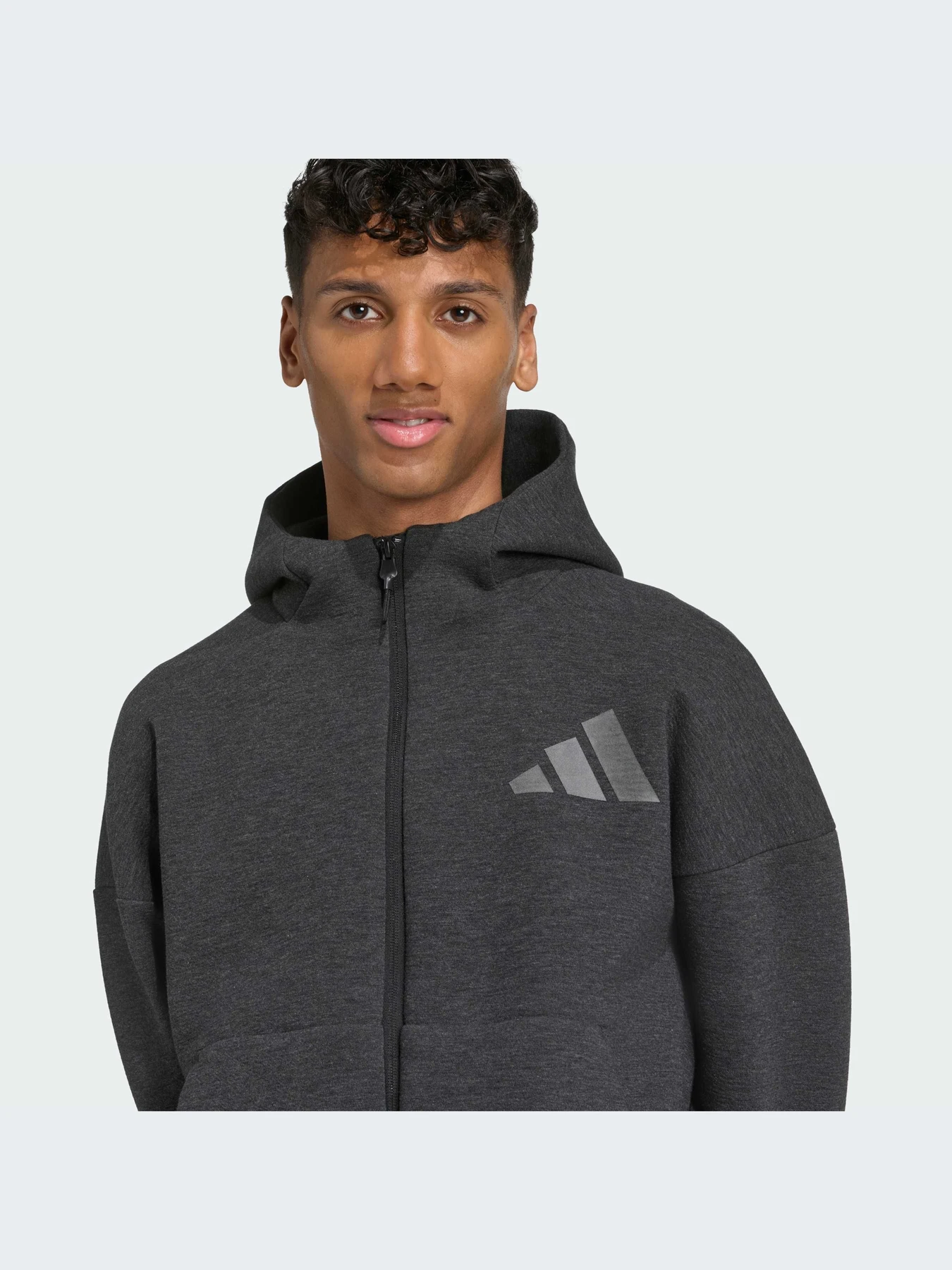 Худи и свитшоты Adidas ZNE модель JM6055-KZ Худи и свитшоты Adidas ZNE модель JM6055-KZ Фото