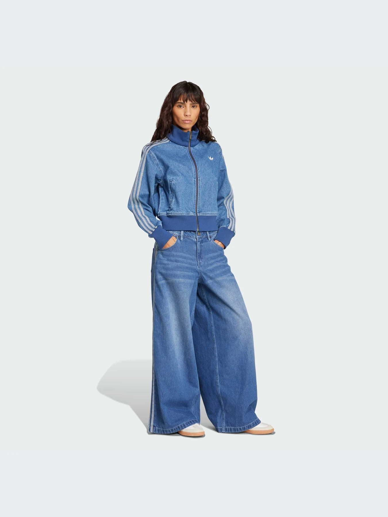 Брюки Adidas Adicolor модель JV7454-KZ Брюки Adidas Adicolor модель JV7454-KZ Фото