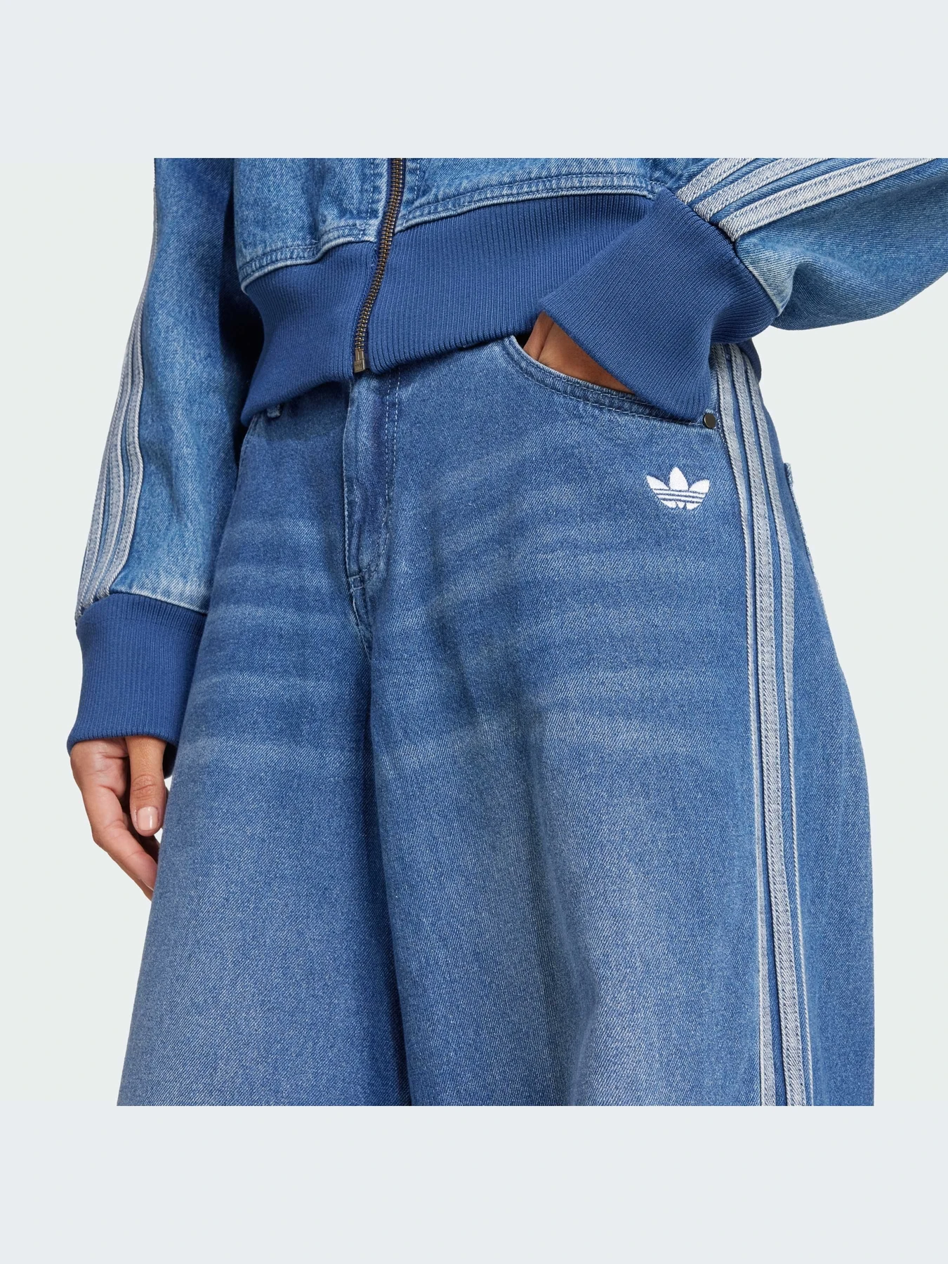 Брюки Adidas Adicolor модель JV7454-KZ Брюки Adidas Adicolor модель JV7454-KZ Фото