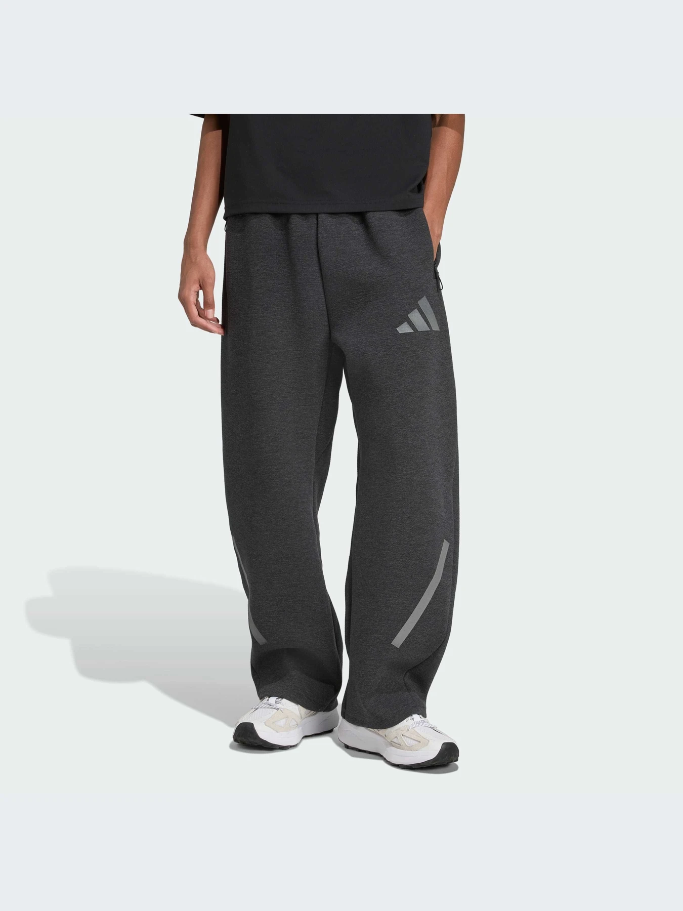 Брюки Adidas ZNE модель JM6056-KZ Брюки Adidas ZNE модель JM6056-KZ Фото