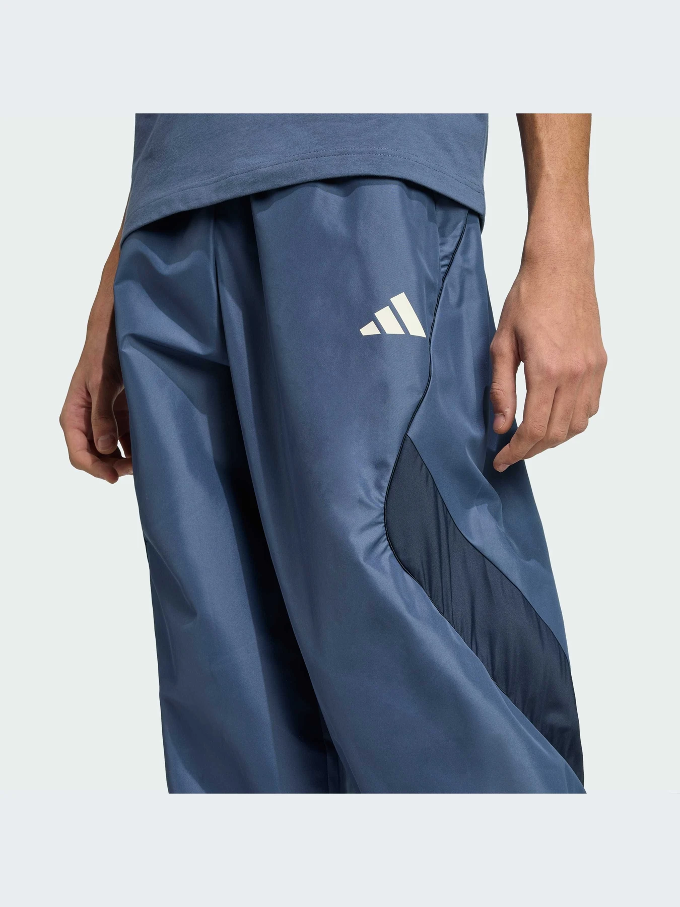 Брюки Adidas модель JZ6433-KZ Брюки Adidas модель JZ6433-KZ Фото