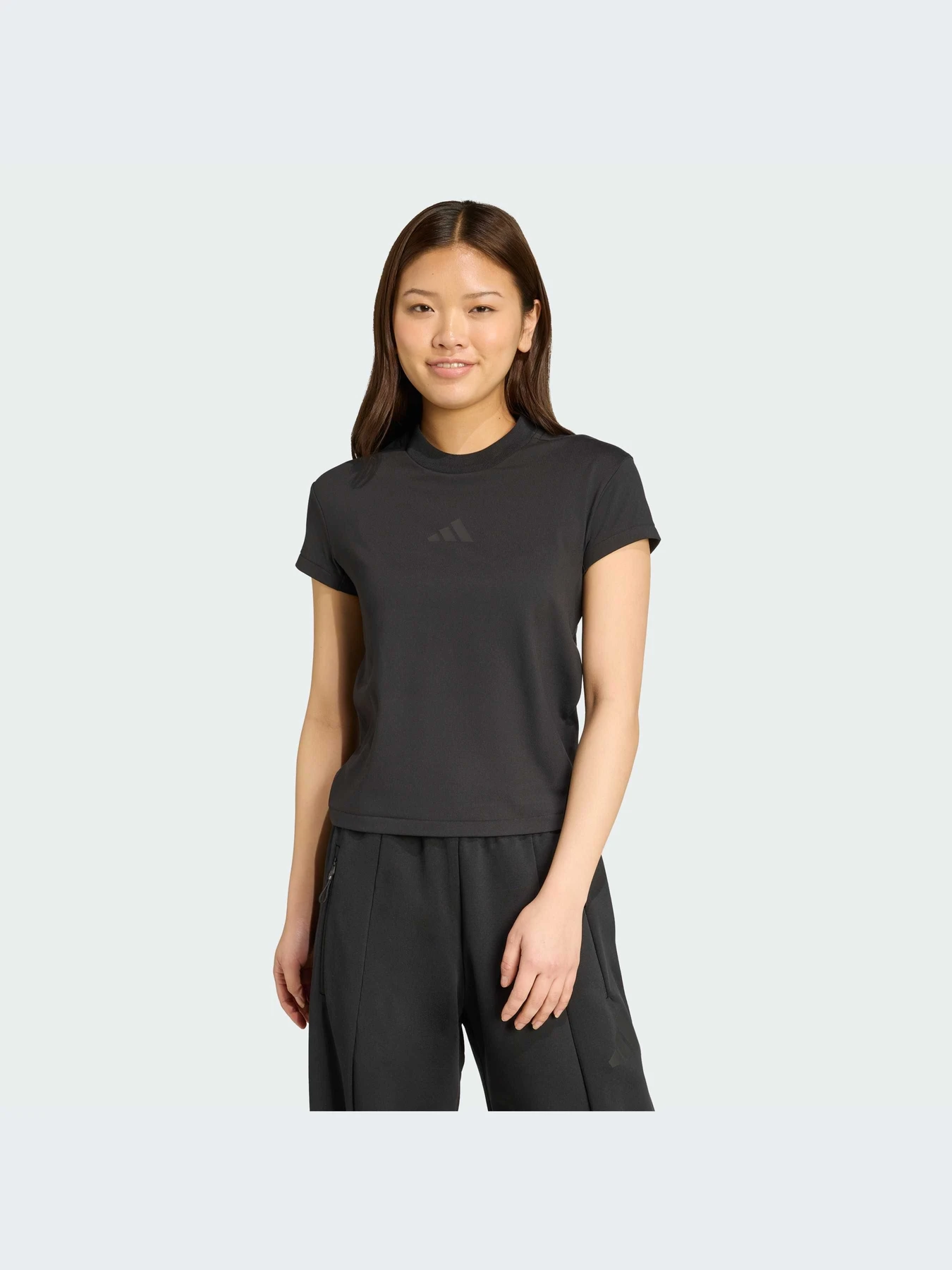 Футболки и поло Adidas ZNE модель JW7782-KZ Футболки и поло Adidas ZNE модель JW7782-KZ Фото