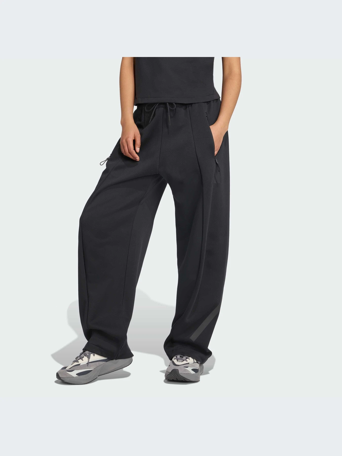 Брюки Adidas ZNE модель JW7773-KZ Брюки Adidas ZNE модель JW7773-KZ Фото