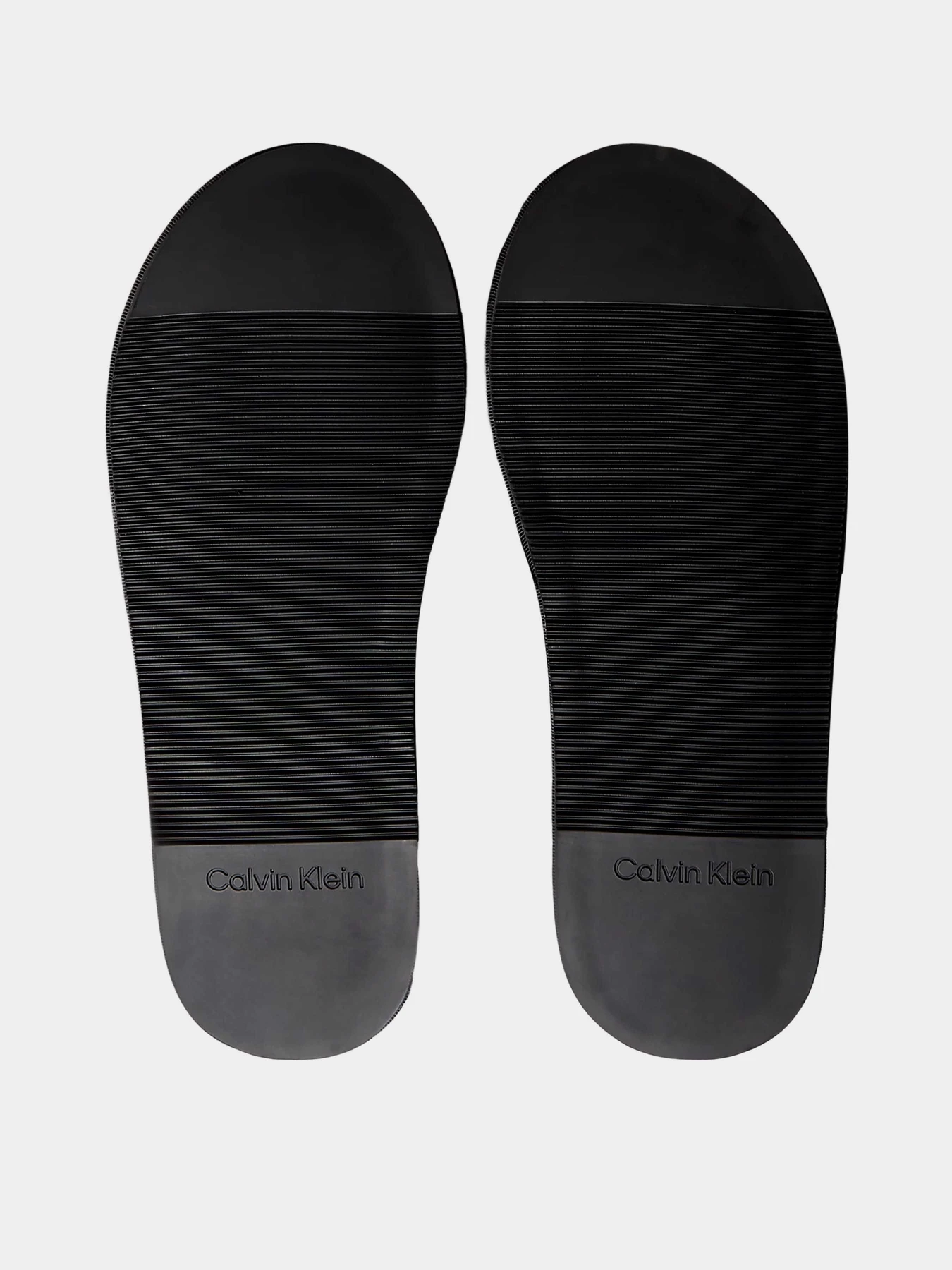 Тапки Calvin Klein модель HM0HM01932-0GJ Тапки Calvin Klein модель HM0HM01932-0GJ Фото