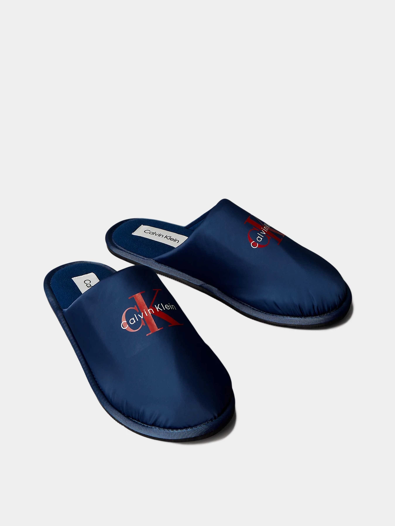 Тапки Calvin Klein модель HM0HM01932-DWZ Тапки Calvin Klein модель HM0HM01932-DWZ Фото