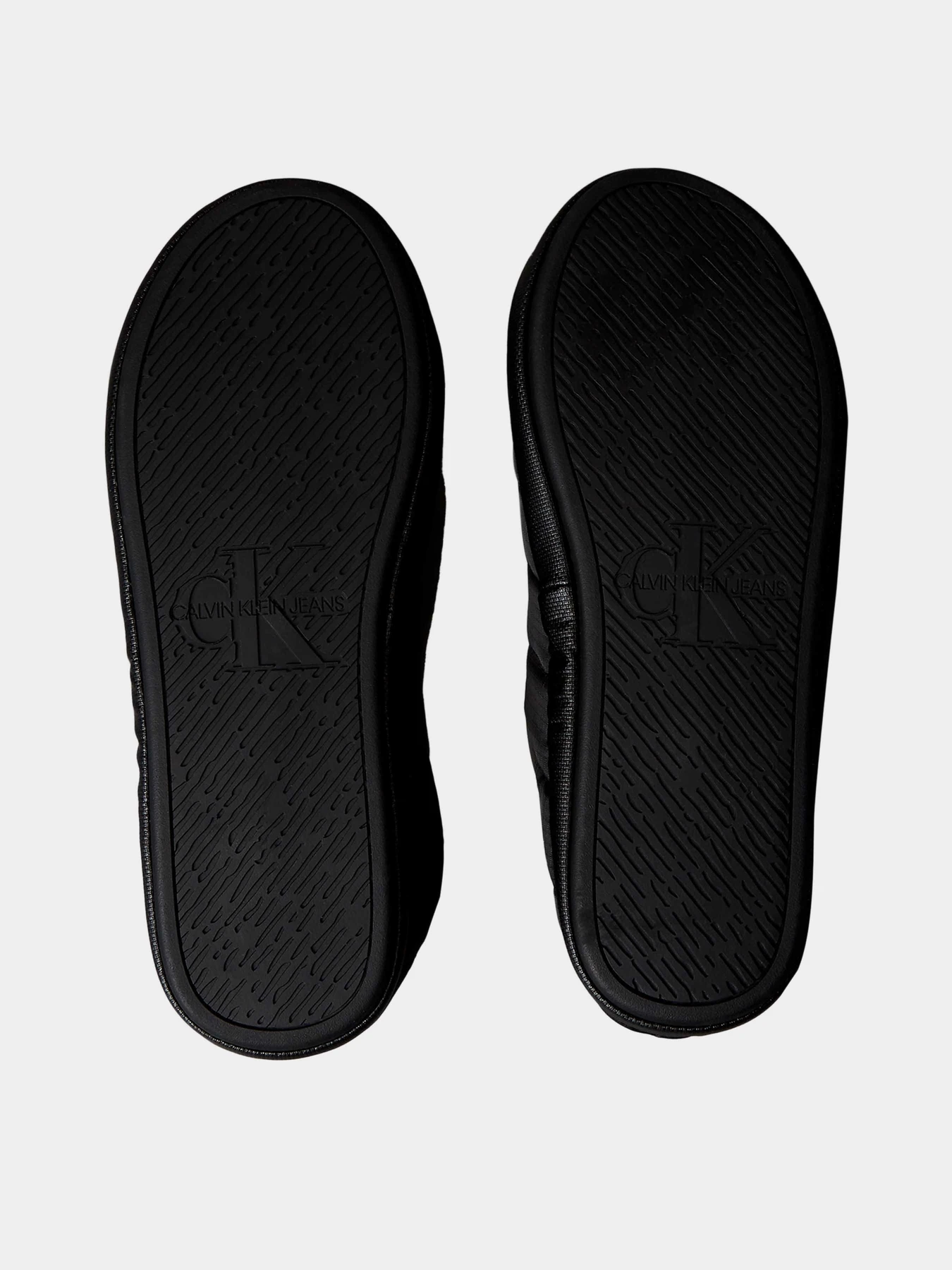 Тапки Calvin Klein модель HM0HM02063-BEH Фото