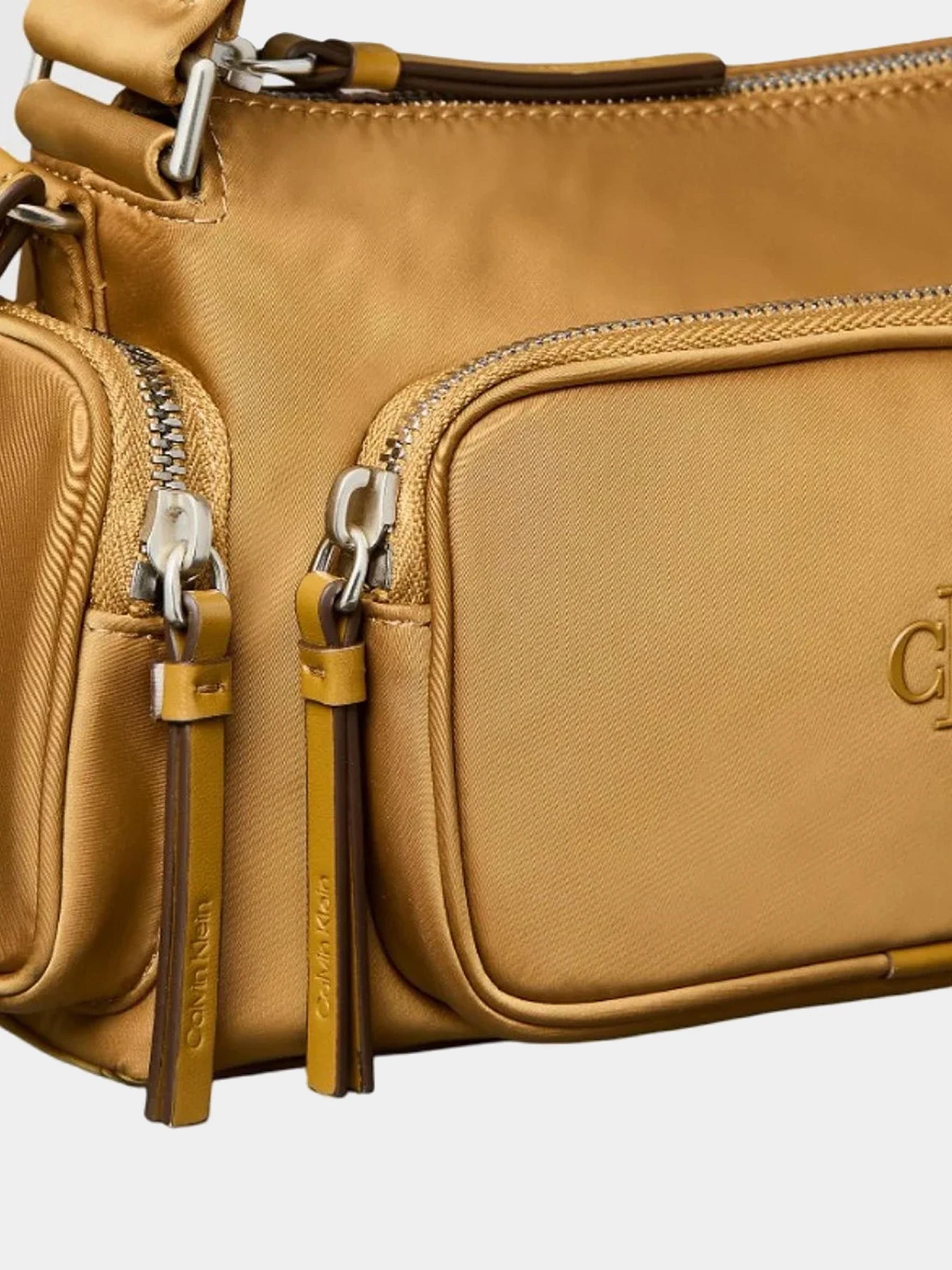 Сумки Calvin Klein модель LV04F3132G-V91 Сумки Calvin Klein модель LV04F3132G-V91 Фото
