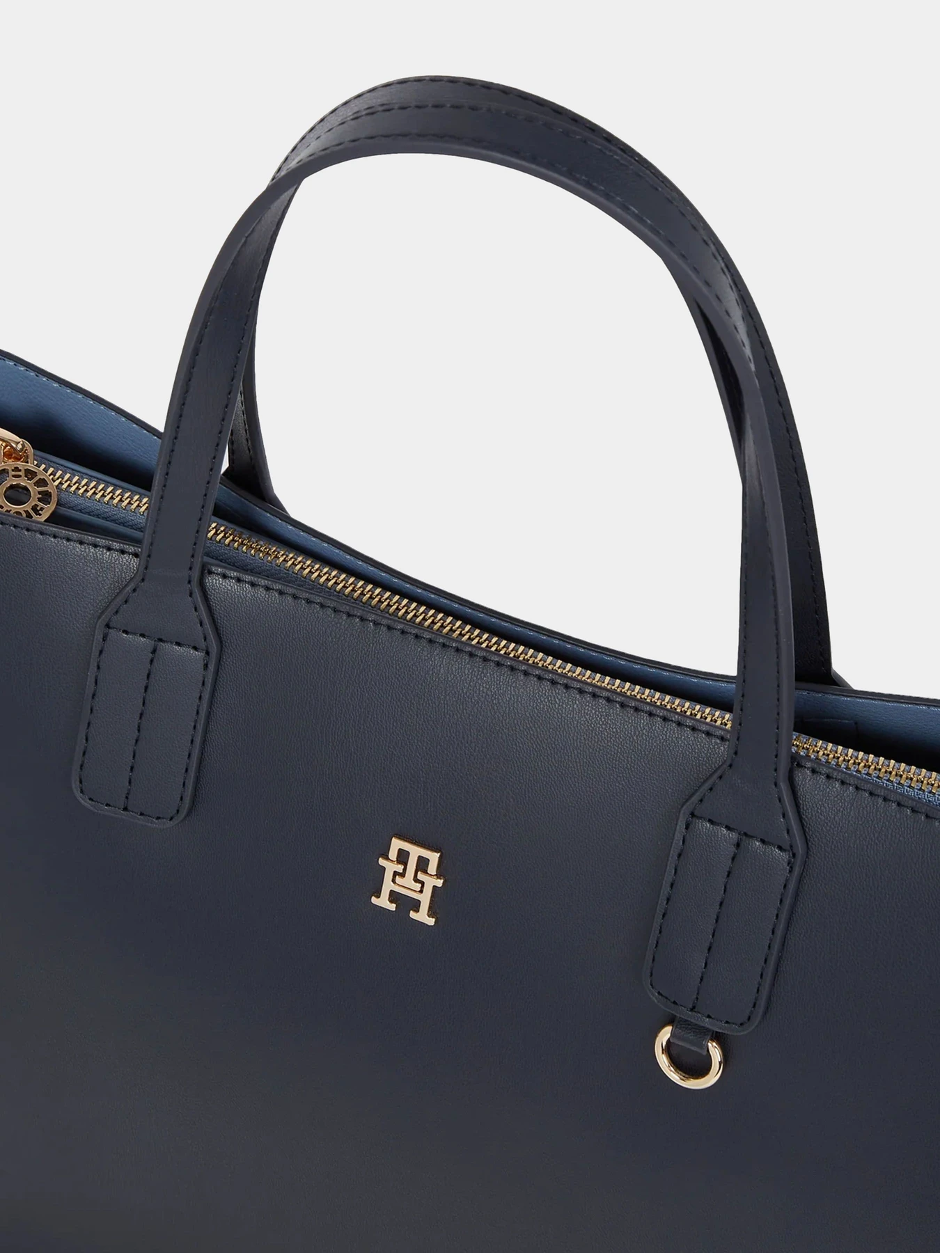Сумки Tommy Hilfiger модель AW0AW17683-DW6 Сумки Tommy Hilfiger модель AW0AW17683-DW6 Фото