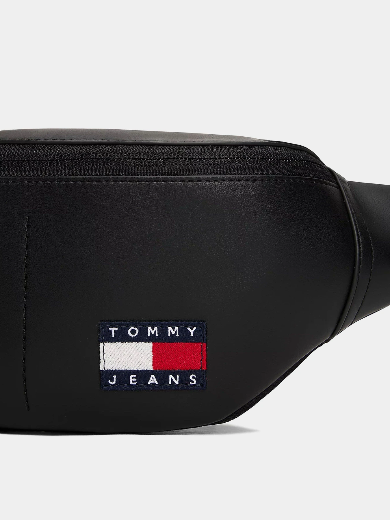 Сумки Tommy Hilfiger модель AM0AM13702-BDS Сумки Tommy Hilfiger модель AM0AM13702-BDS Фото