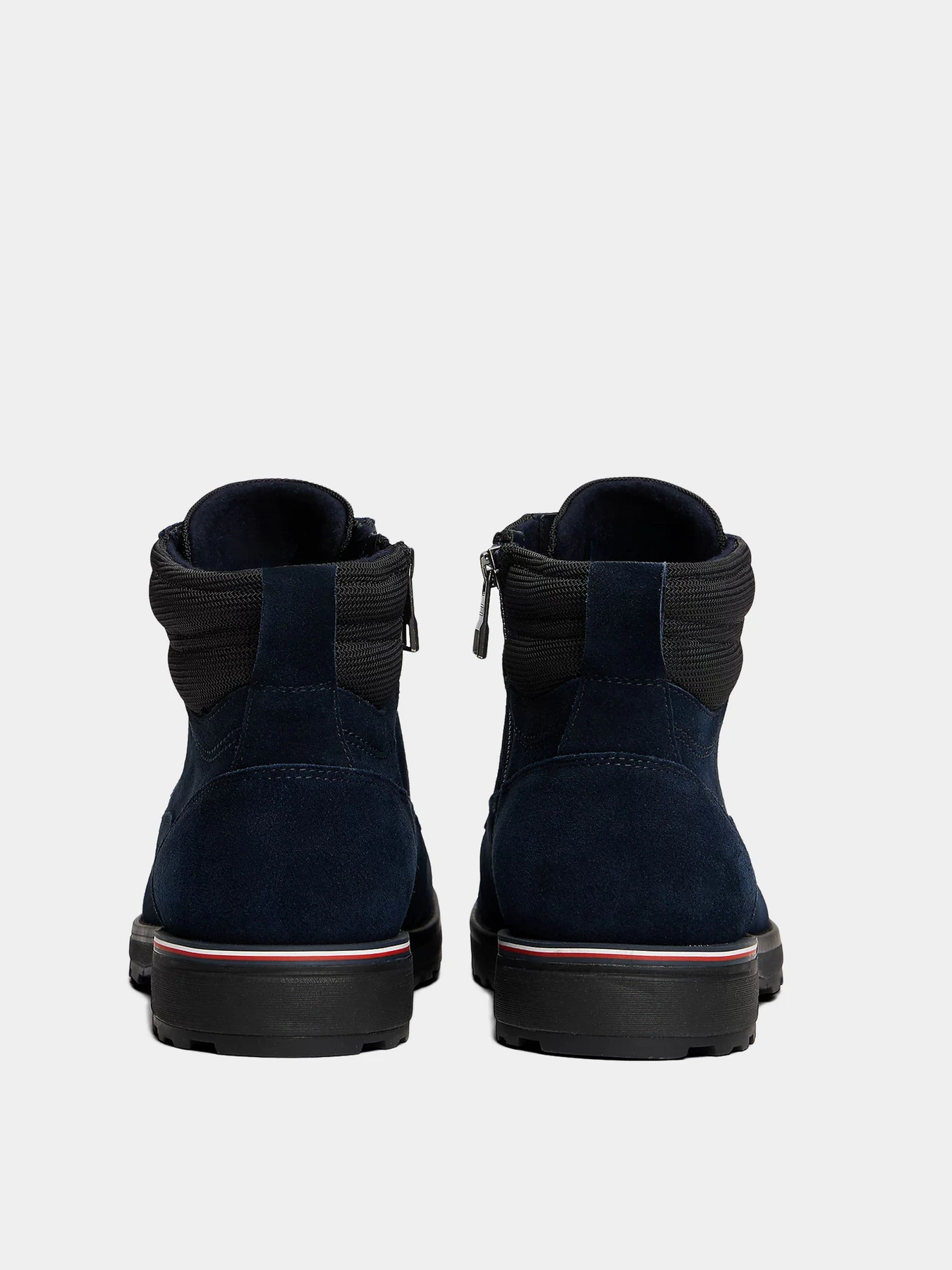 Ботинки и сапоги Tommy Hilfiger модель FM0FM05605-DW5 Ботинки и сапоги Tommy Hilfiger модель FM0FM05605-DW5 Фото