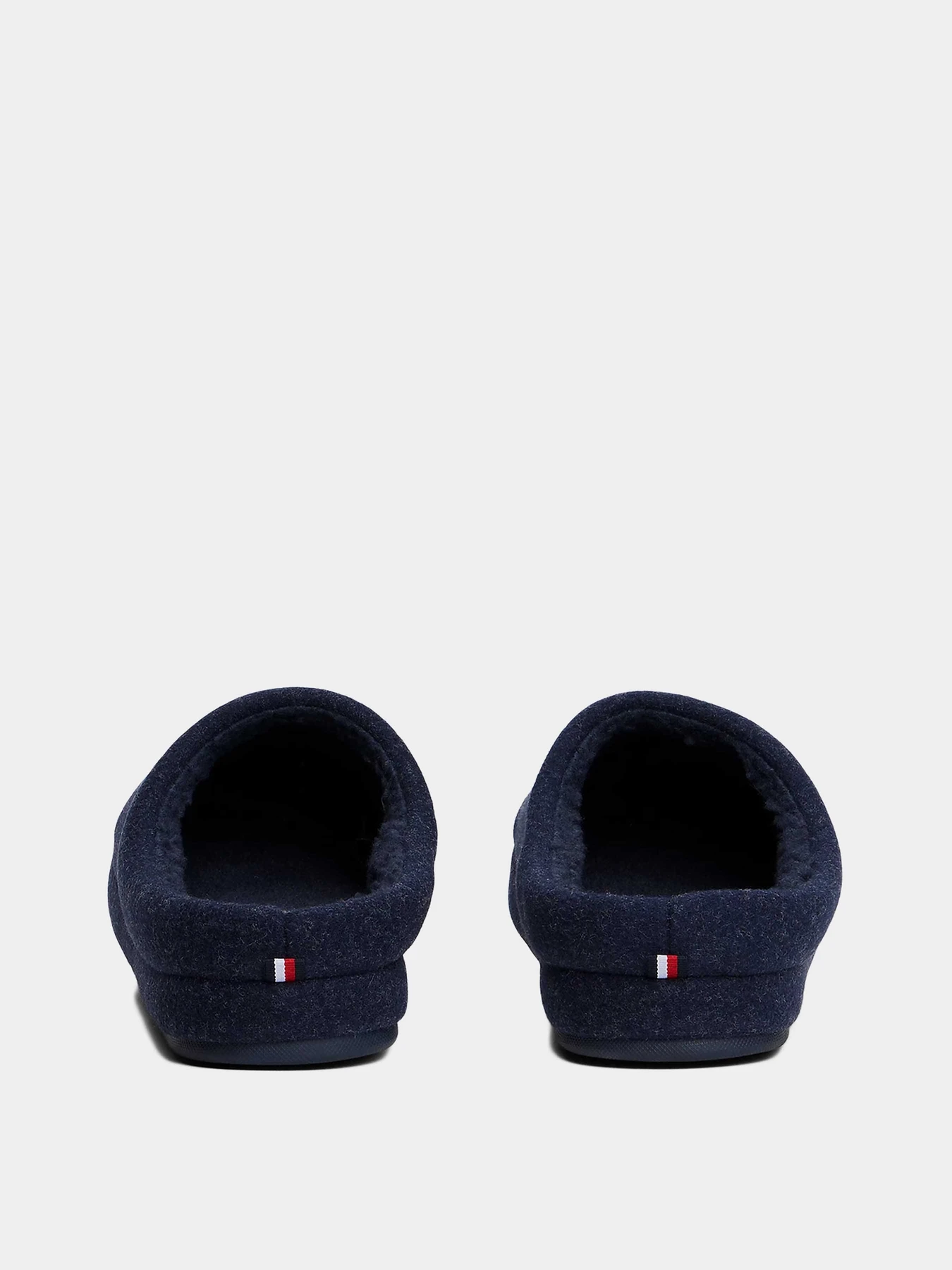 Тапки Tommy Hilfiger модель FM0FM05614-DW5 Тапки Tommy Hilfiger модель FM0FM05614-DW5 Фото