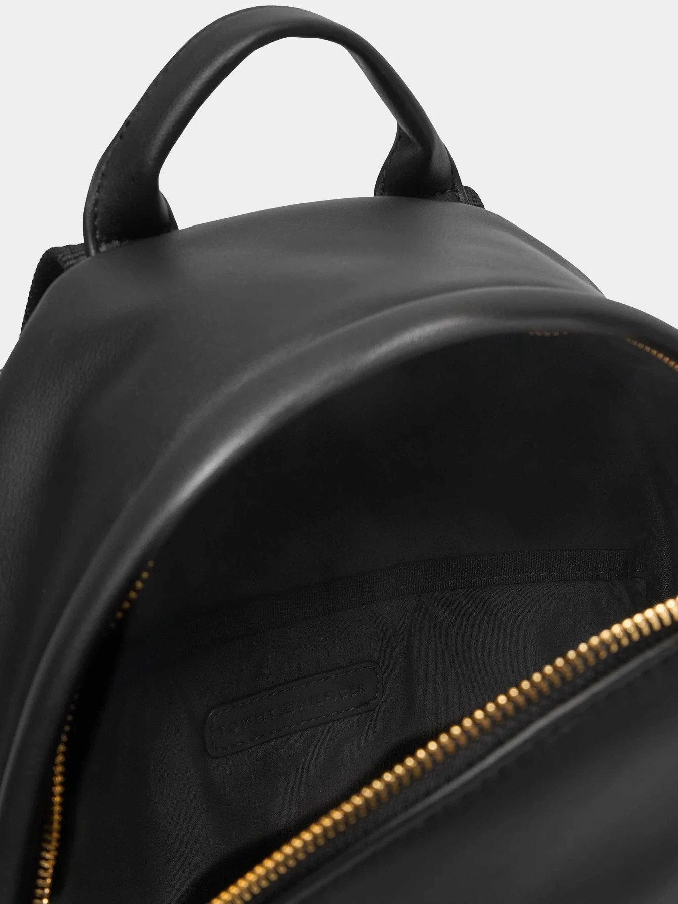 Рюкзаки Tommy Hilfiger модель AW0AW17652-BDS Рюкзаки Tommy Hilfiger модель AW0AW17652-BDS Фото