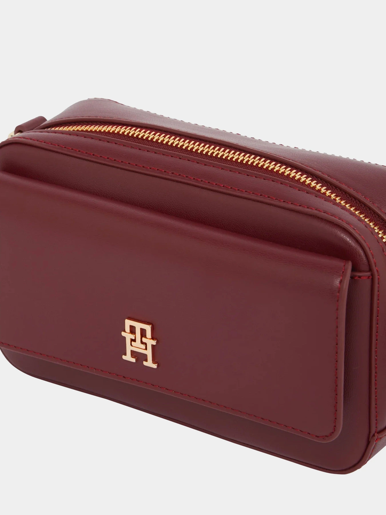 Сумки Tommy Hilfiger модель AW0AW17680-VLP Сумки Tommy Hilfiger модель AW0AW17680-VLP Фото