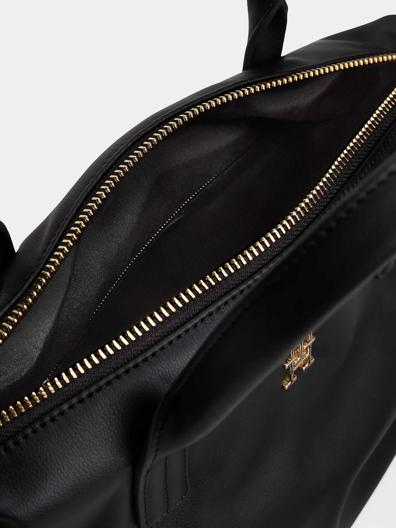 Сумки Tommy Hilfiger модель AW0AW17708-BDS Фото