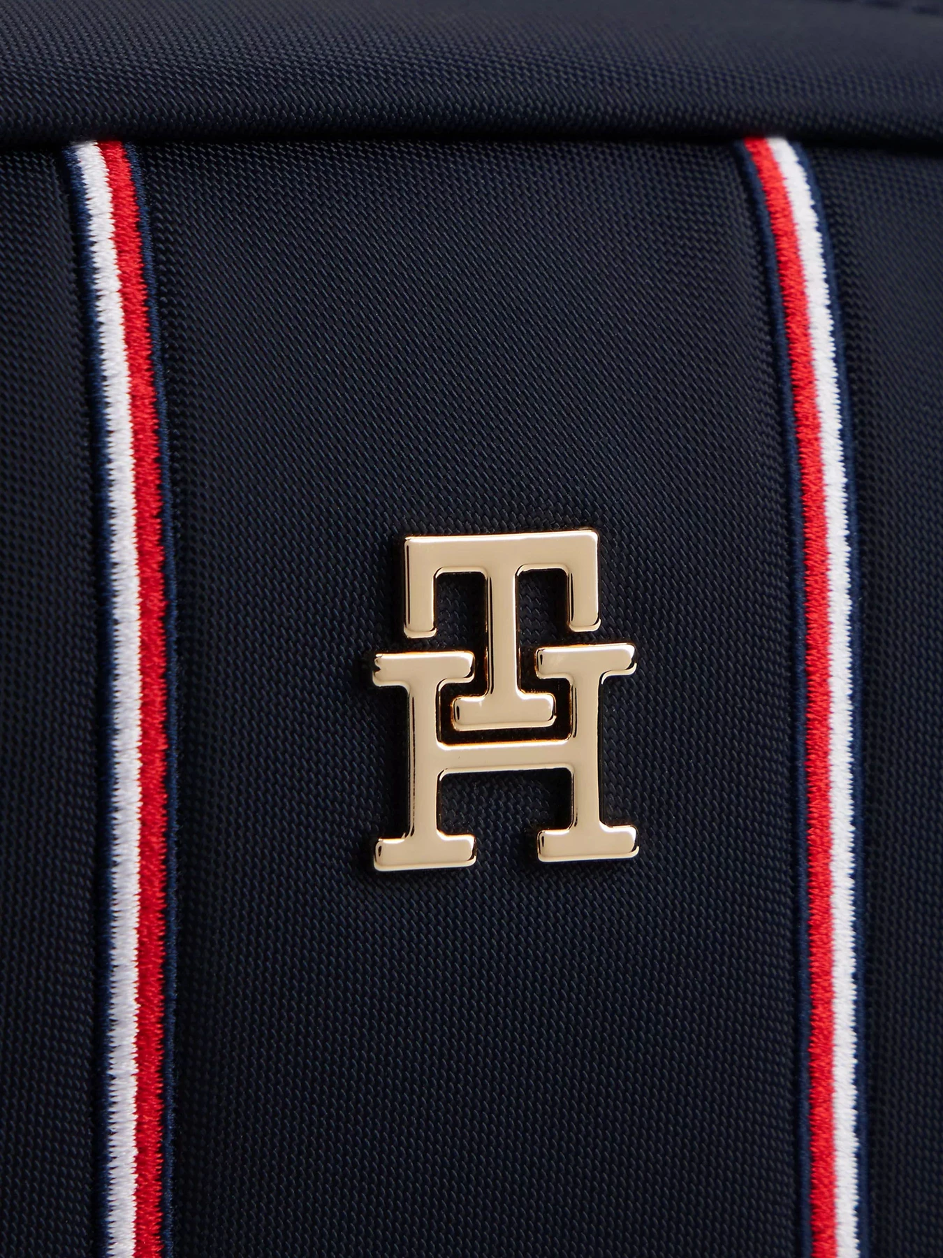 Сумки Tommy Hilfiger модель AW0AW17710-0GY Сумки Tommy Hilfiger модель AW0AW17710-0GY Фото