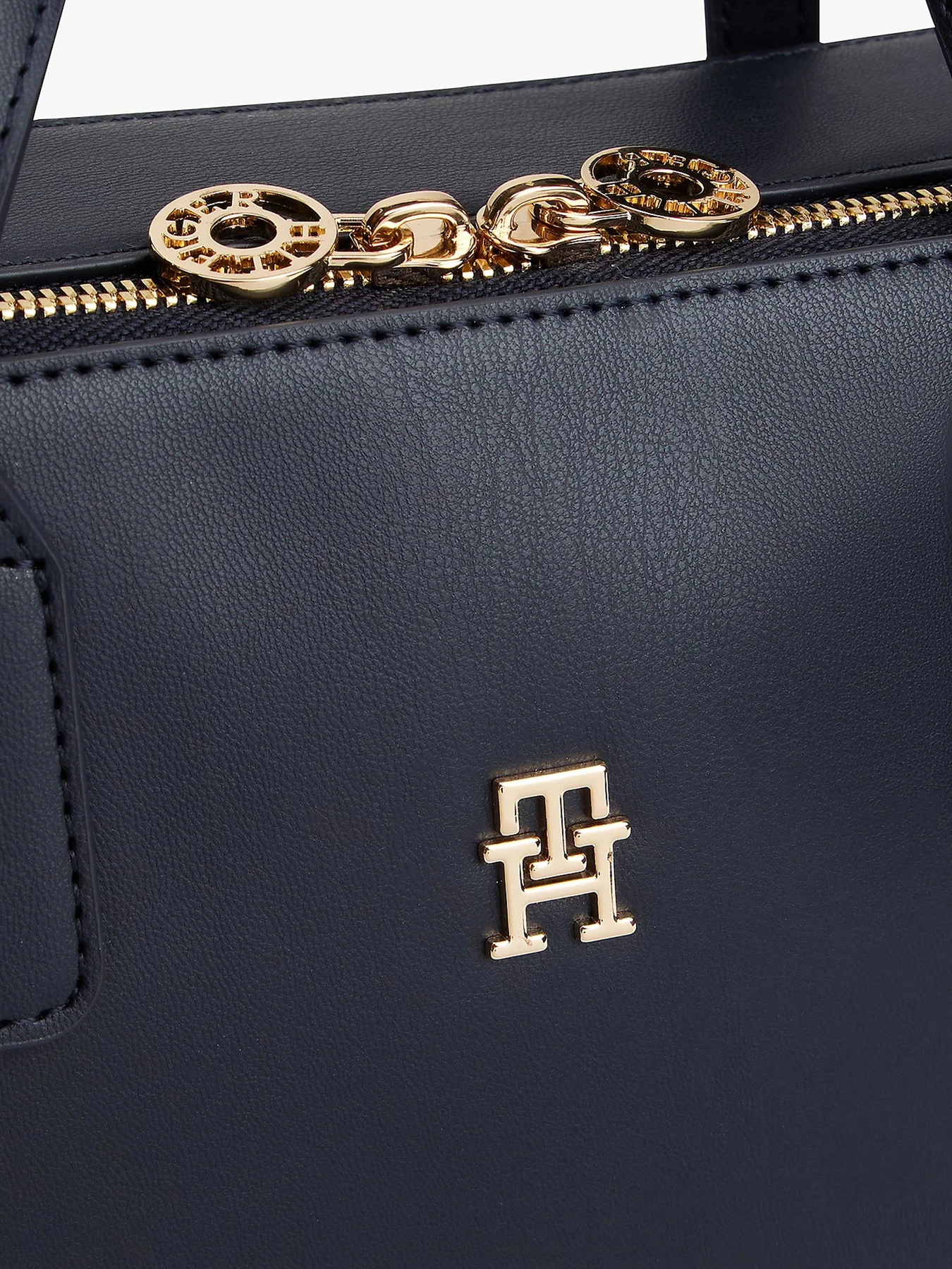Сумки Tommy Hilfiger модель AW0AW18004-DW6 Сумки Tommy Hilfiger модель AW0AW18004-DW6 Фото
