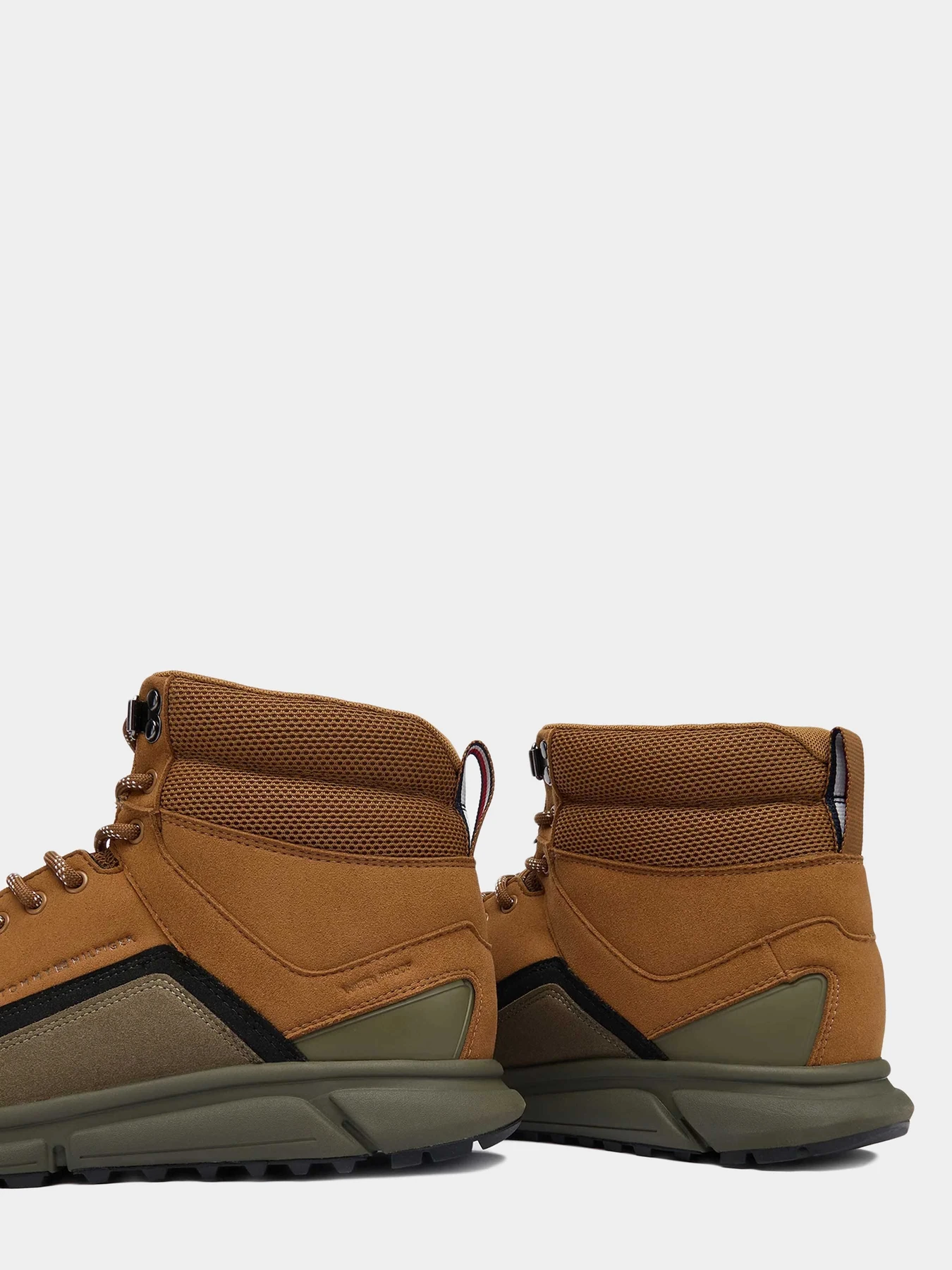Ботинки и сапоги Tommy Hilfiger модель FM0FM05575-GWJ Ботинки и сапоги Tommy Hilfiger модель FM0FM05575-GWJ Фото