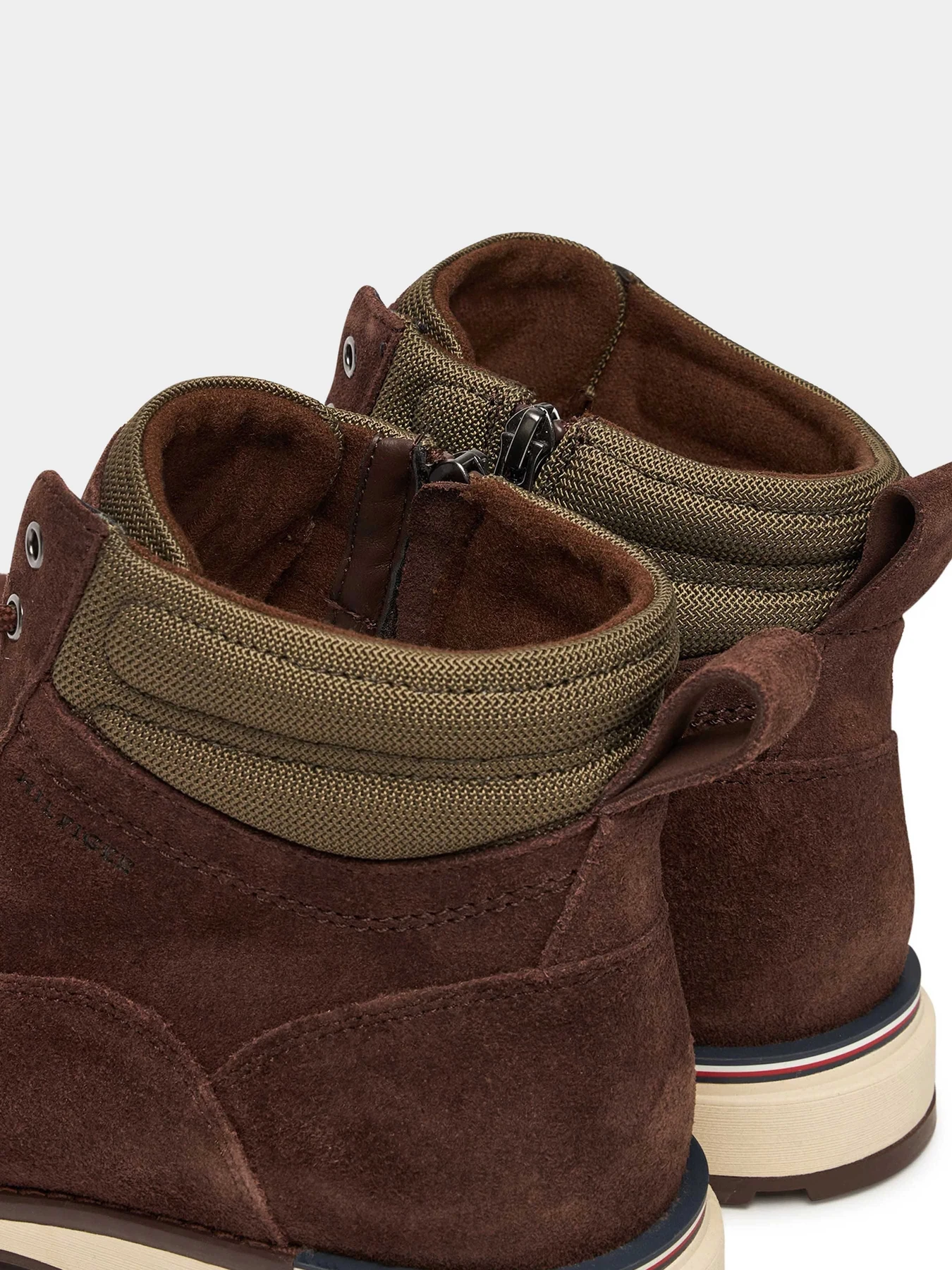 Ботинки и сапоги Tommy Hilfiger модель FM0FM05605-GT6 Фото