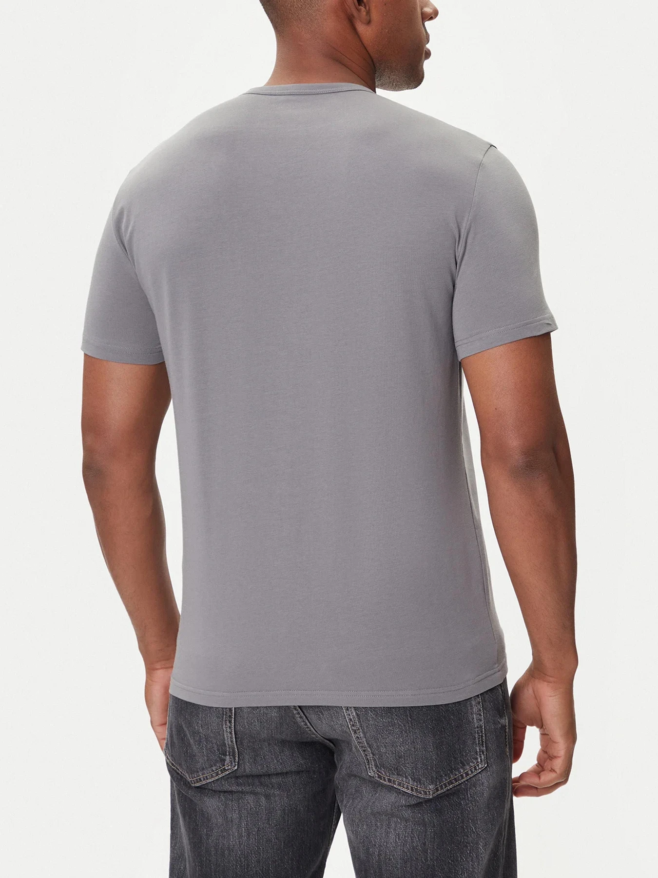 Футболки и поло Emporio Armani модель EM000391-AF10779-M8014 Футболки и поло Emporio Armani модель EM000391-AF10779-M8014 Фото